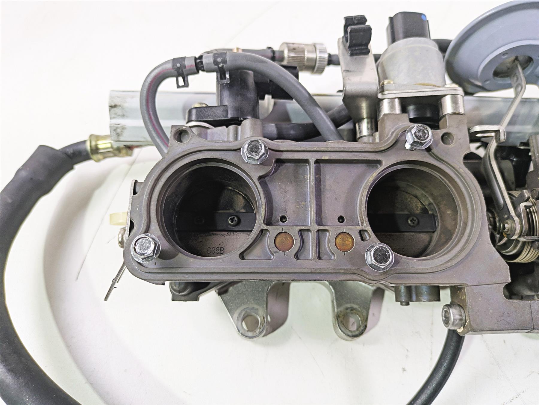 2004 Honda Aquatrax R-12X Throttle Body Bodies Fuel Injectors 16400-HW3-671 {{ shop.shopifyCountryName }} - Mototech271