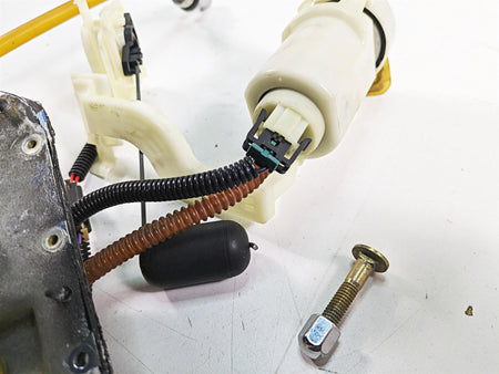 2009 Harley Softail FLSTSB Cross Bones Fuel Gas Petrol Pump 75284-08A 75252-08 {{ shop.shopifyCountryName }} - Mototech271
