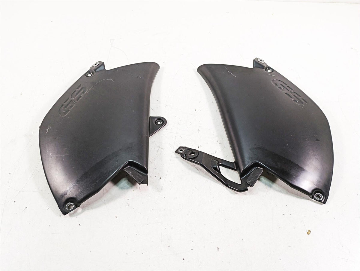 2007 BMW R1200GS K255 Adv Between Leg Side Cover Set 46637698234 46637727269 {{ shop.shopifyCountryName }} - Mototech271
