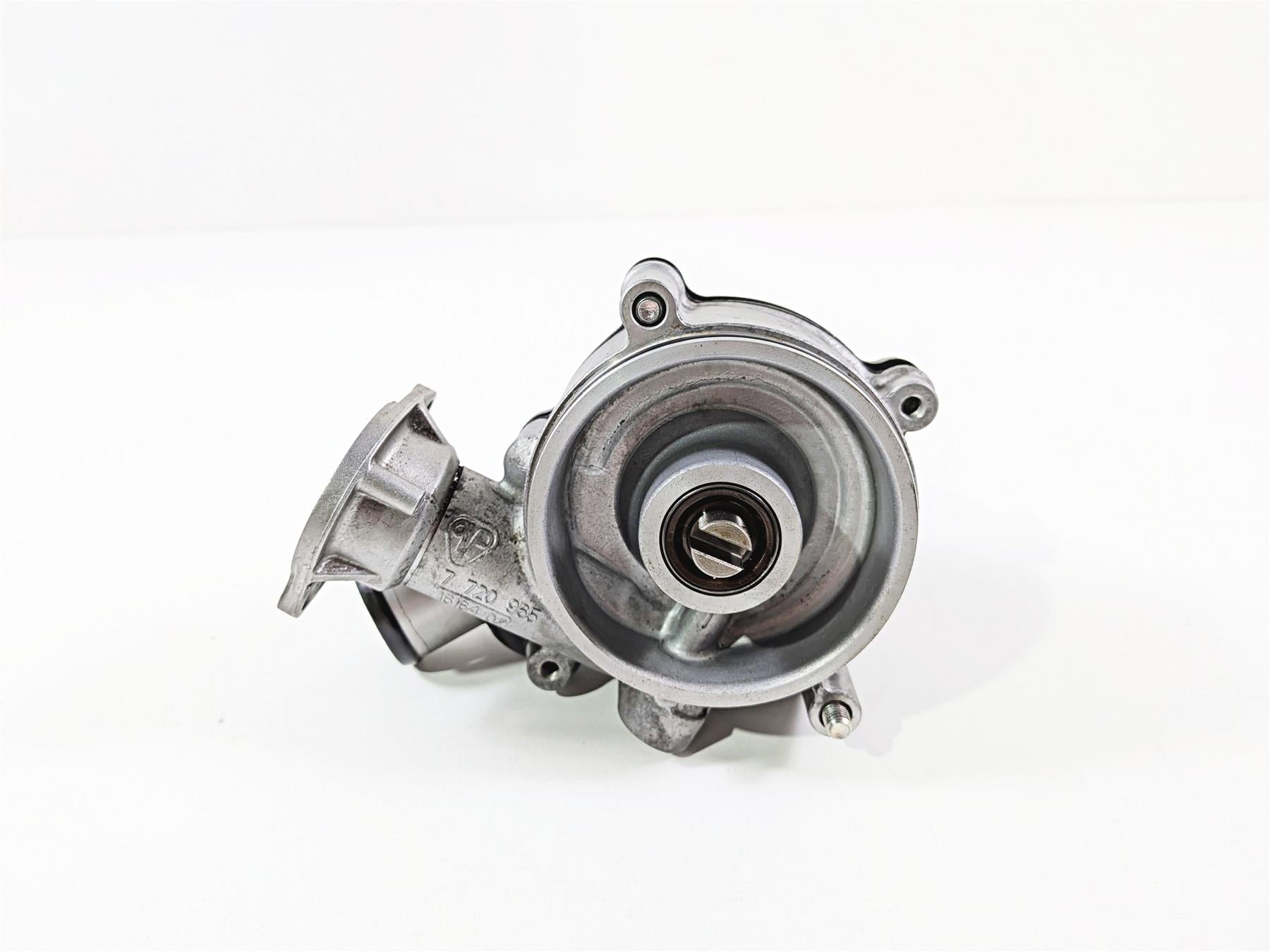 2017 BMW S1000RR K46 Water Pump & Housing Set 11518545699 {{ shop.shopifyCountryName }} - Mototech271