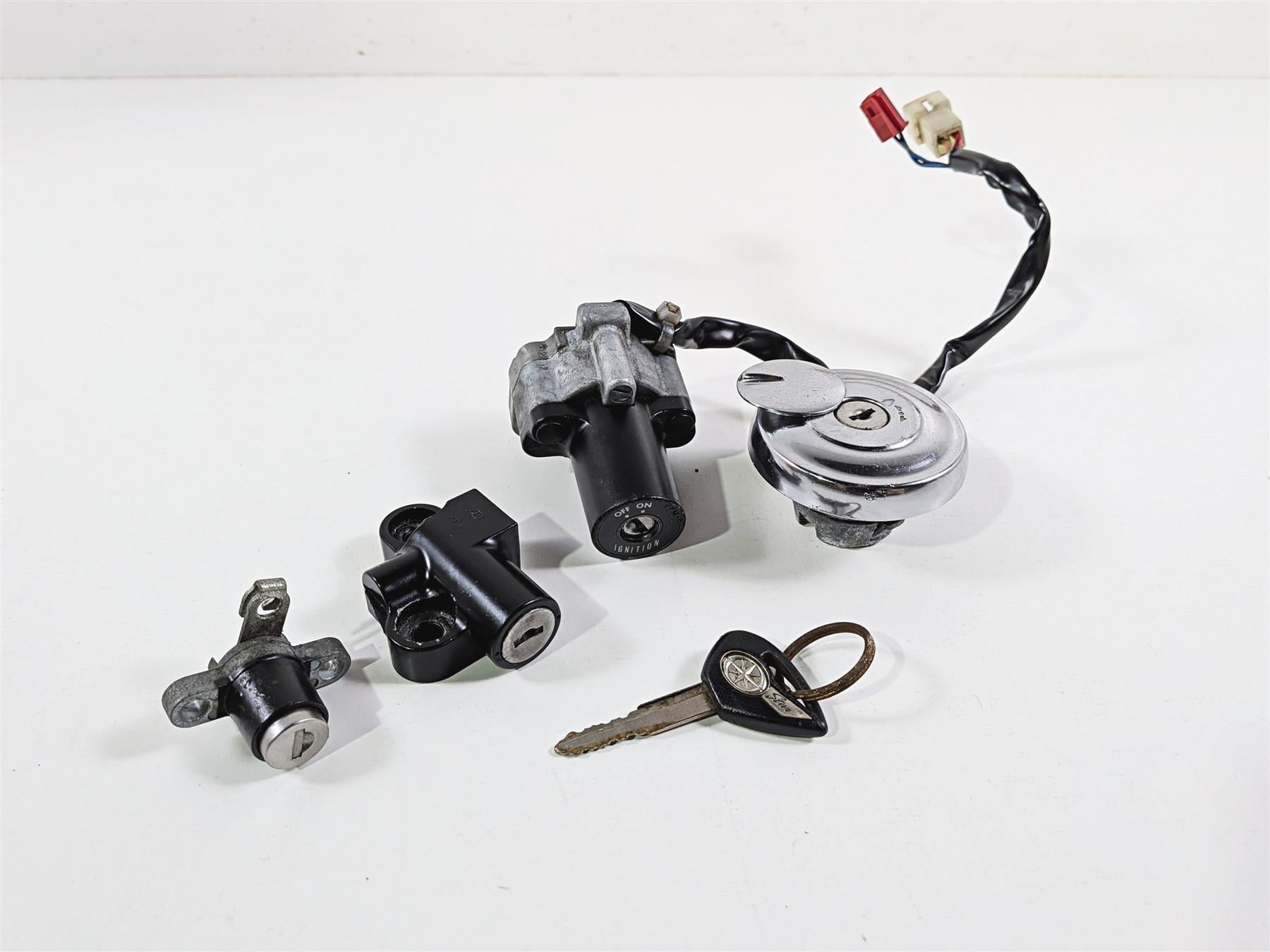 2012 Yamaha XV1900 Raider S Ignition Switch Key Lock Set 5C7-82510-10-00 {{ shop.shopifyCountryName }} - Mototech271