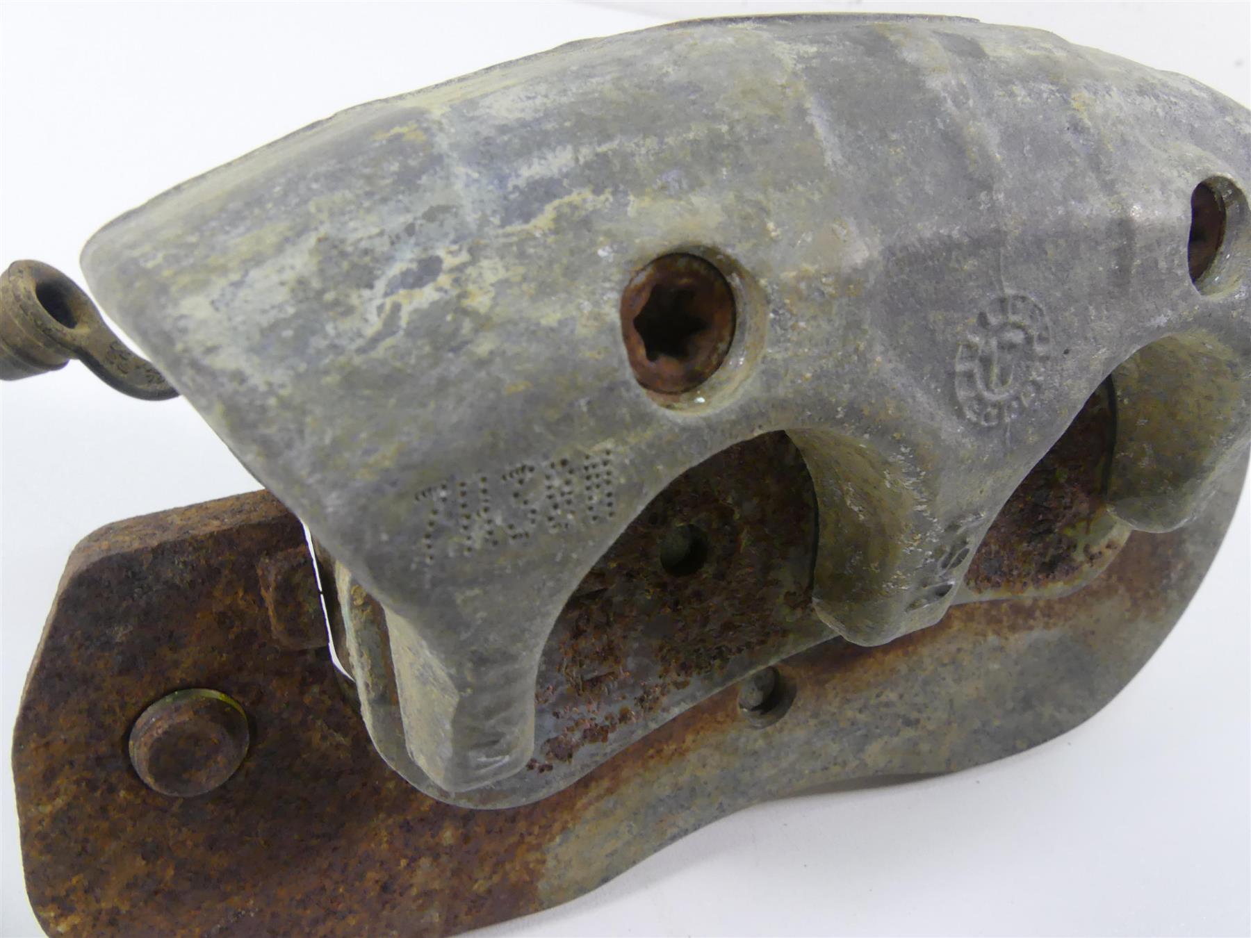 2018 Can Am Maverick X3 Turbo STD Front Right Brake Caliper 705601463 {{ shop.shopifyCountryName }} - Mototech271