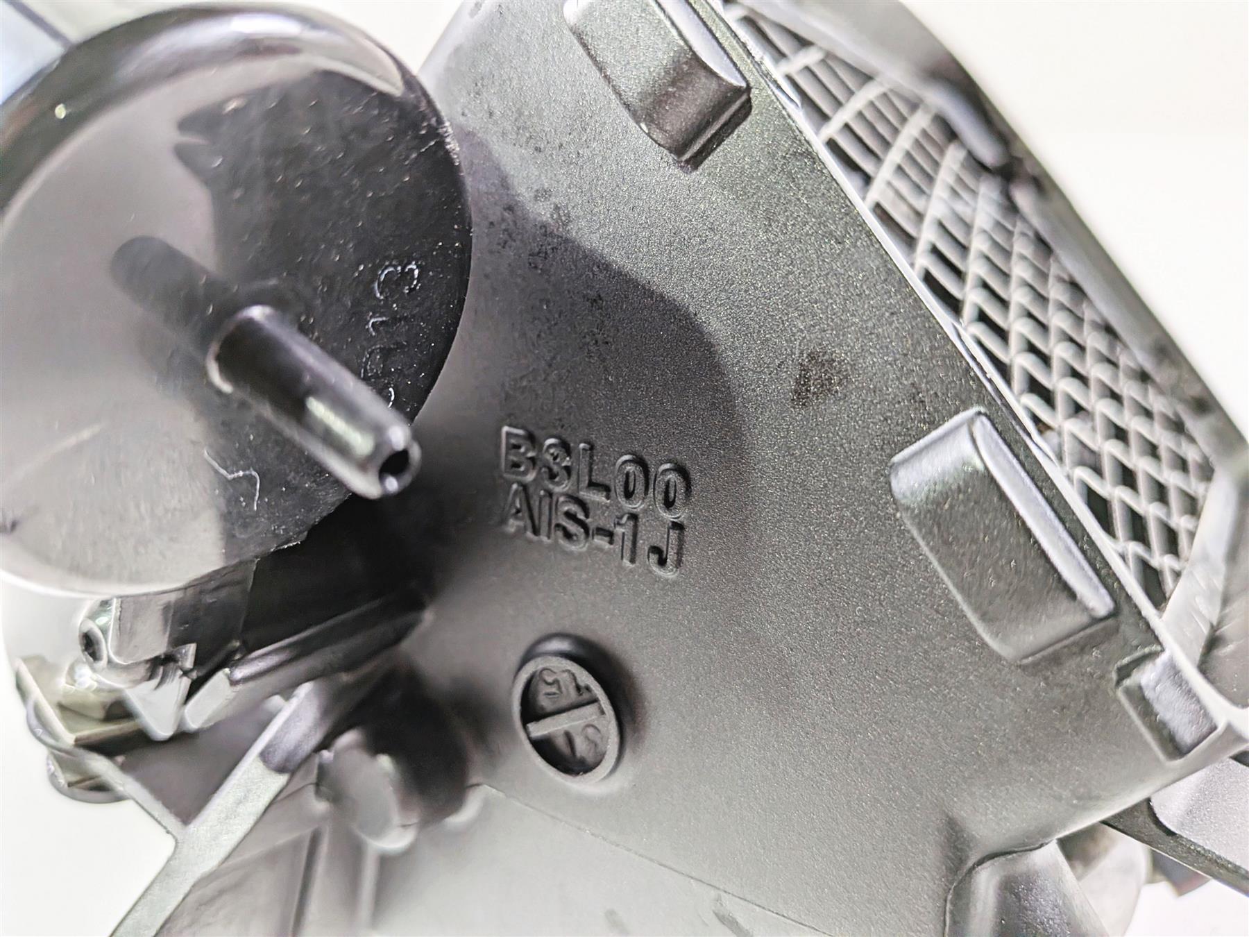 2024 Yamaha YZF R1 RN65 Front Center Air Duct Intake & Diaphragm B3L-2832E-00 {{ shop.shopifyCountryName }} - Mototech271