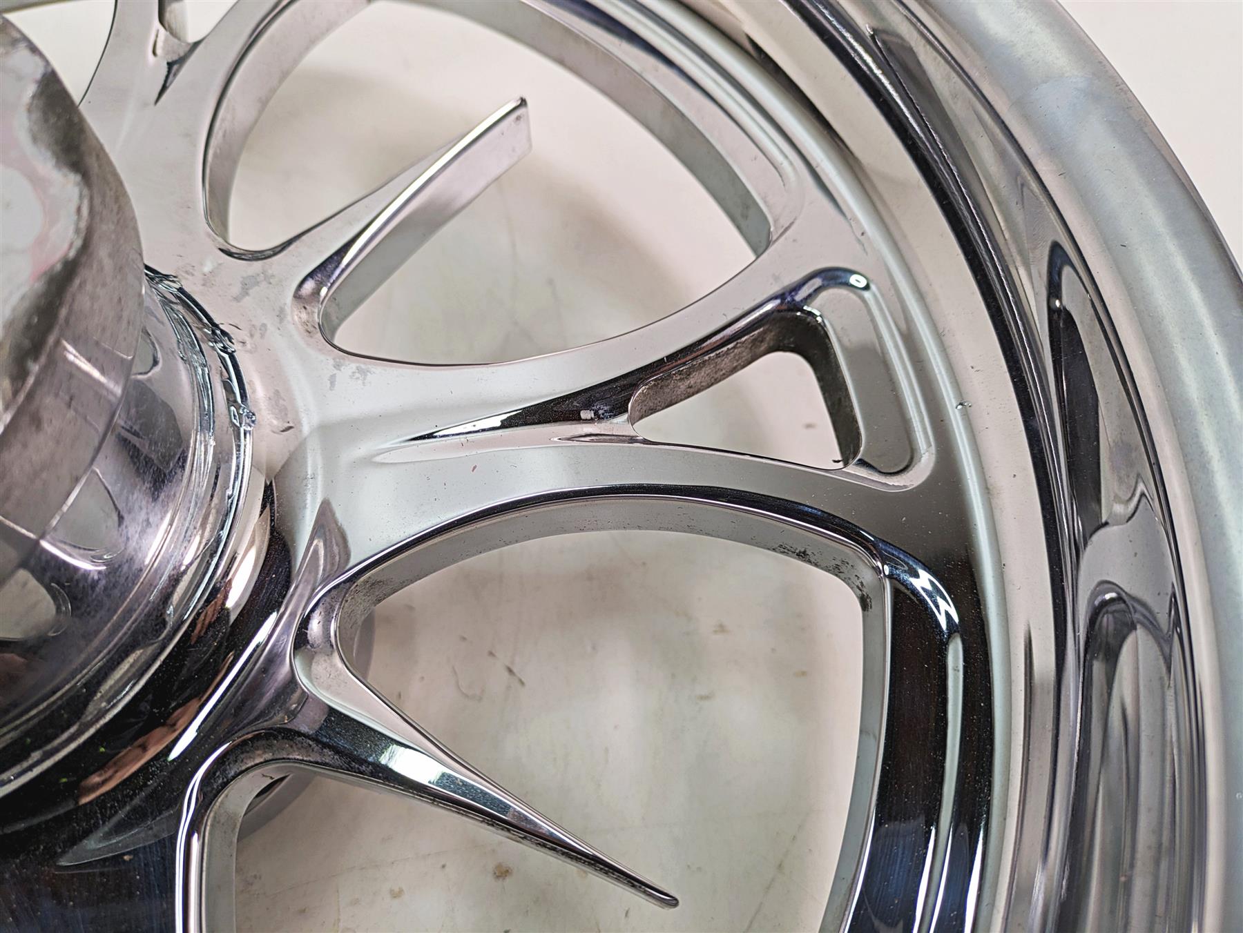 1999 Harley Dyna FXDL Low Rider 16x3 Custom Thorn Chrome Rear Wheel Rim & Rotor {{ shop.shopifyCountryName }} - Mototech271