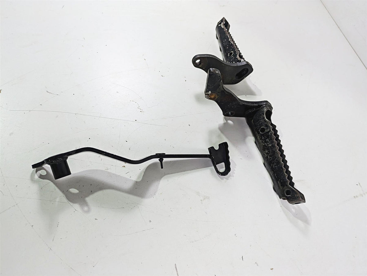 2001 Yamaha Banshee YFZ350 Footrest Foot Peg Brake Pedal Set 3GG-27411-01-00 {{ shop.shopifyCountryName }} - Mototech271
