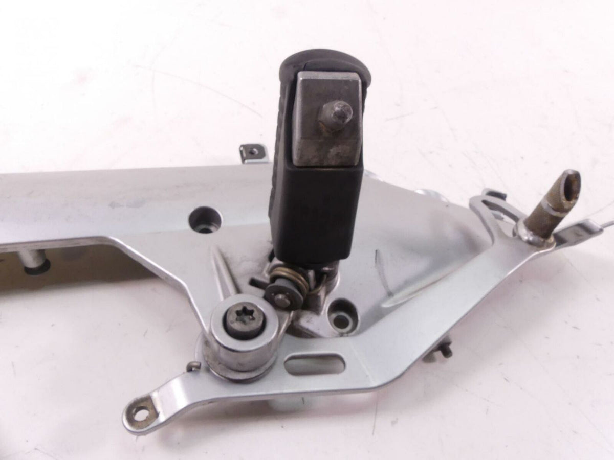 2011 BMW R1200RT K26 Right Footpegs Foot Peg With Brake Pedal 46717675290 {{ shop.shopifyCountryName }} - Mototech271