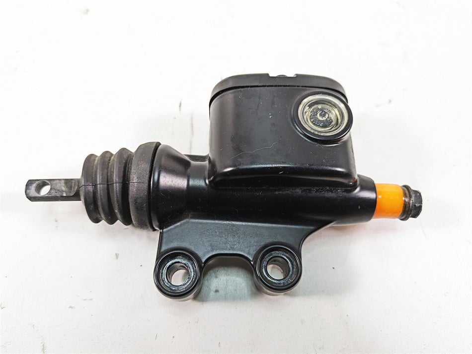 2019 Harley Touring FLHX Street Glide Rear Brake Master Cylinder 41700028A {{ shop.shopifyCountryName }} - Mototech271