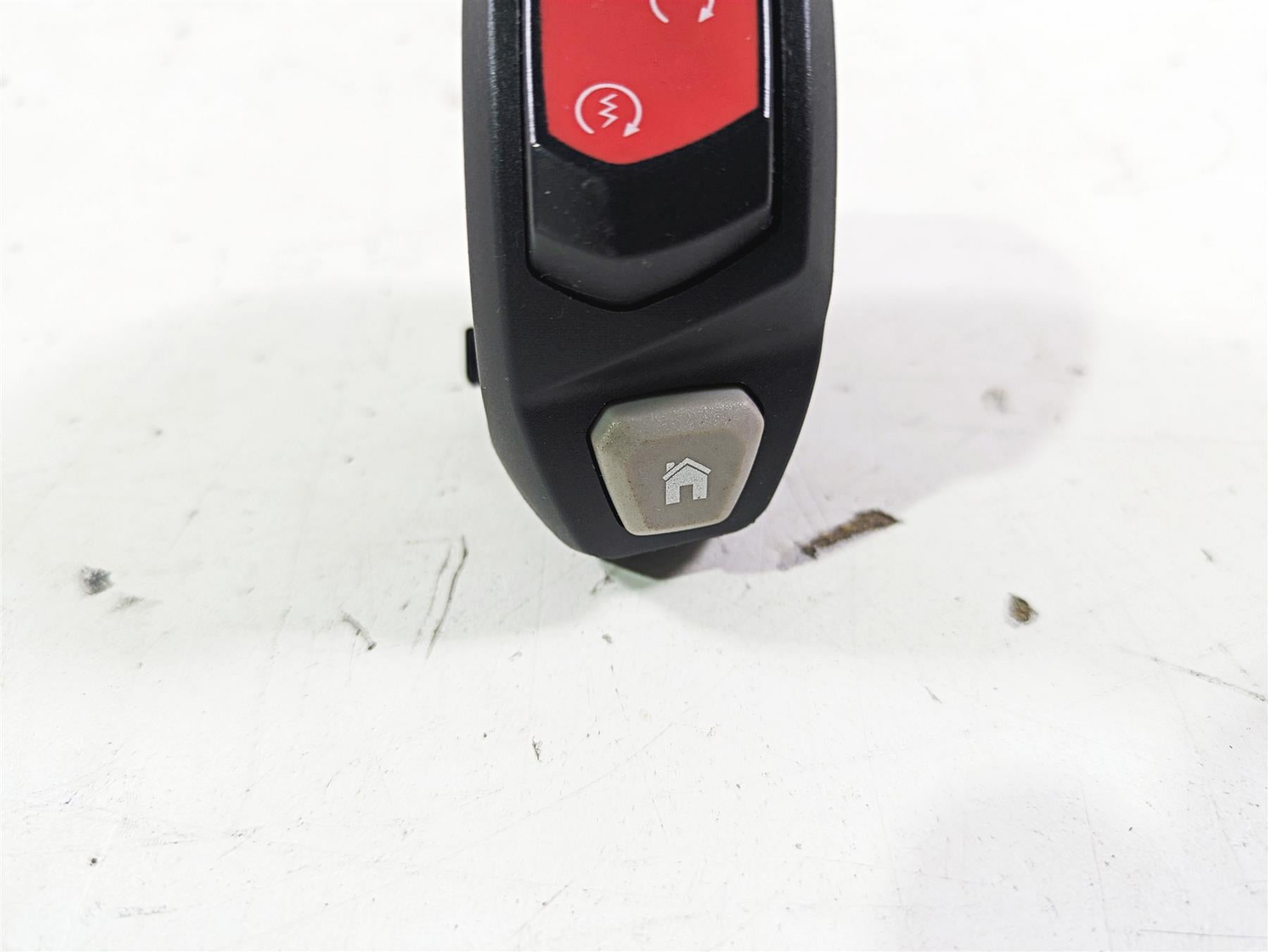 2023 Triumph Street Triple 765 RS Right Hand Control Switch - Read T2044828 {{ shop.shopifyCountryName }} - Mototech271