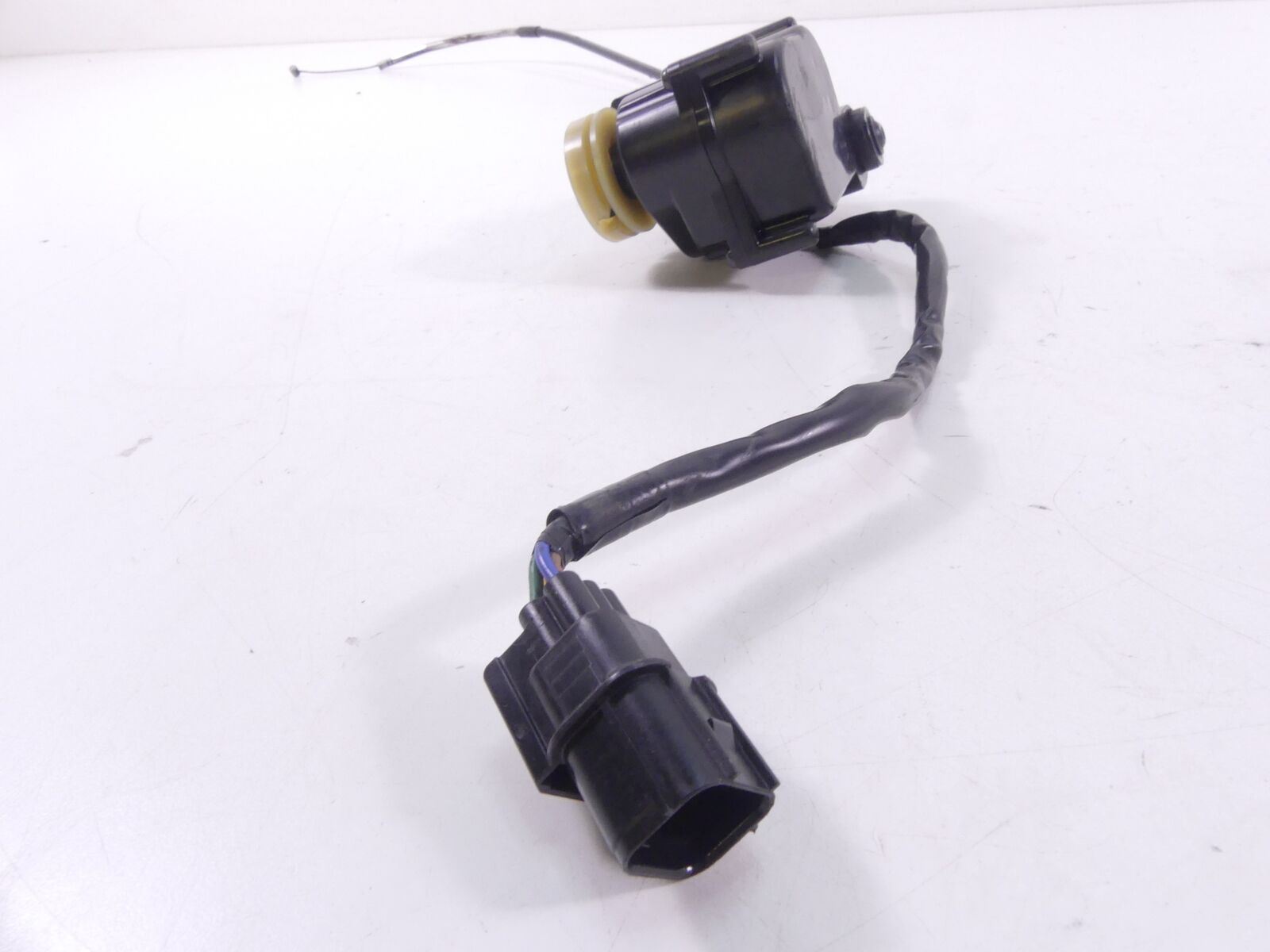 2016 Ducati Hypermotard 939SP Exhaust Flap Motor Valve Actuator 59340393A {{ shop.shopifyCountryName }} - Mototech271