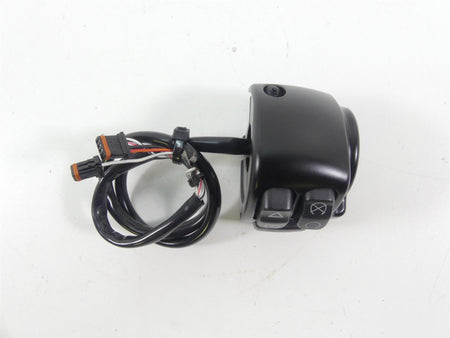 2018 Harley Softail FXFB Fat Bob Right Hand Start Stop Control Switch 71500462 {{ shop.shopifyCountryName }} - Mototech271