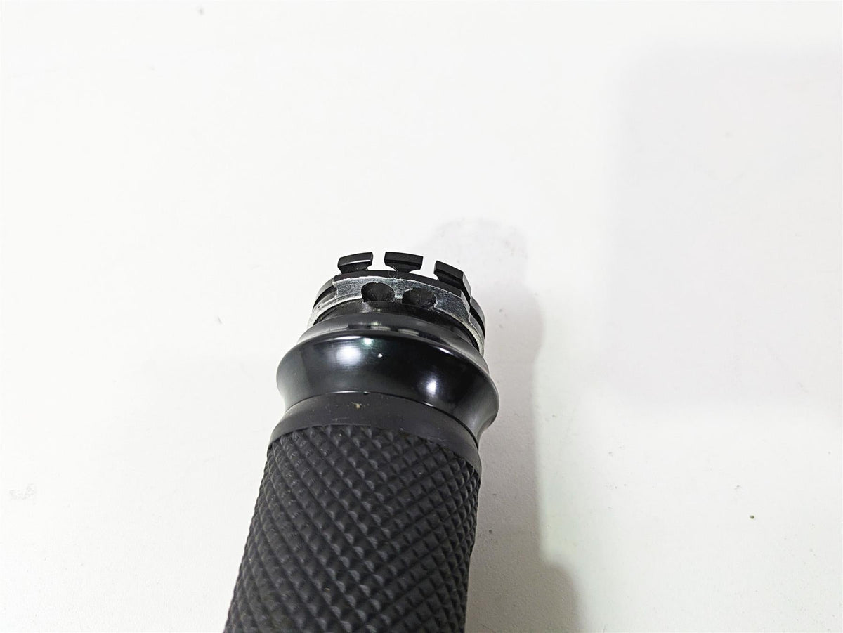 2011 Harley FXDC Dyna Super Glide Performance Machine Apex Grips 0063-2043-BM {{ shop.shopifyCountryName }} - Mototech271