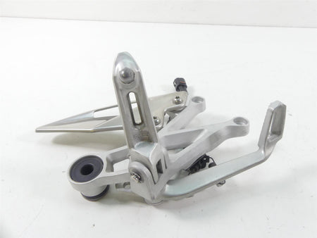 2018 Triumph Street Triple 765RS Right Rider Footpeg & Brake Pedal T2081464 {{ shop.shopifyCountryName }} - Mototech271
