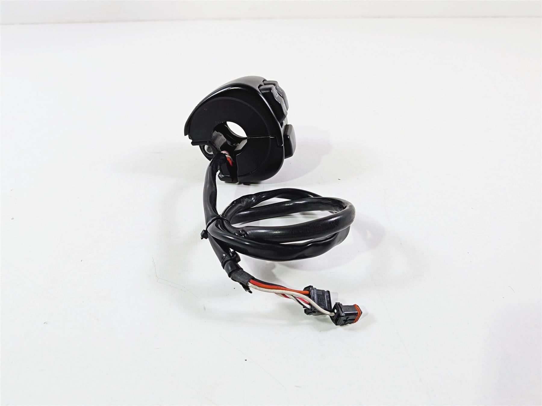 2022 Harley Softail FXLRST Low Rider Right Hand Control Switch -Read 71500462A {{ shop.shopifyCountryName }} - Mototech271