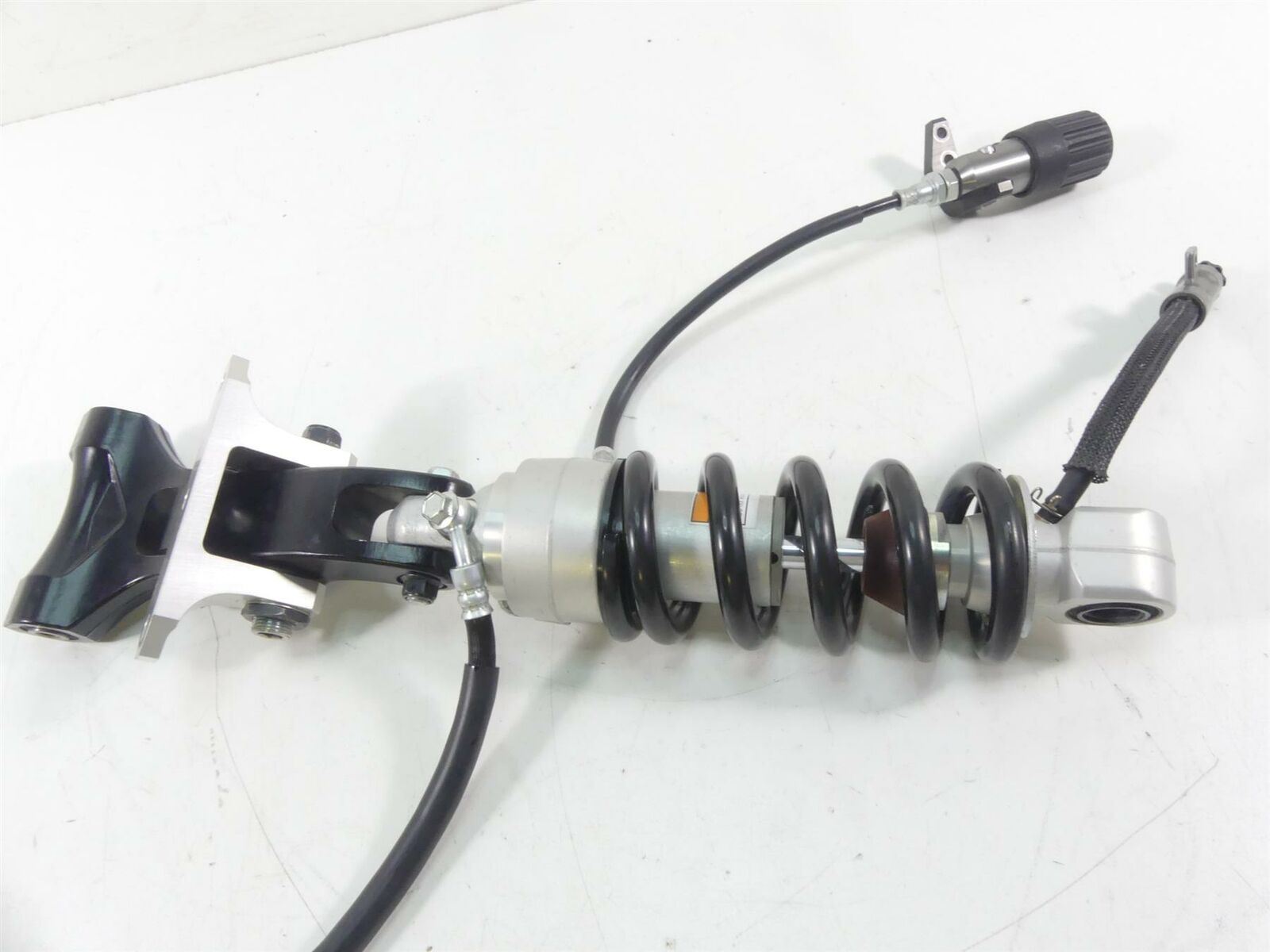 2020 Yamaha VMX17 1700 Straight Rear Suspension Shock Damper 2CE-22210-00-00 {{ shop.shopifyCountryName }} - Mototech271