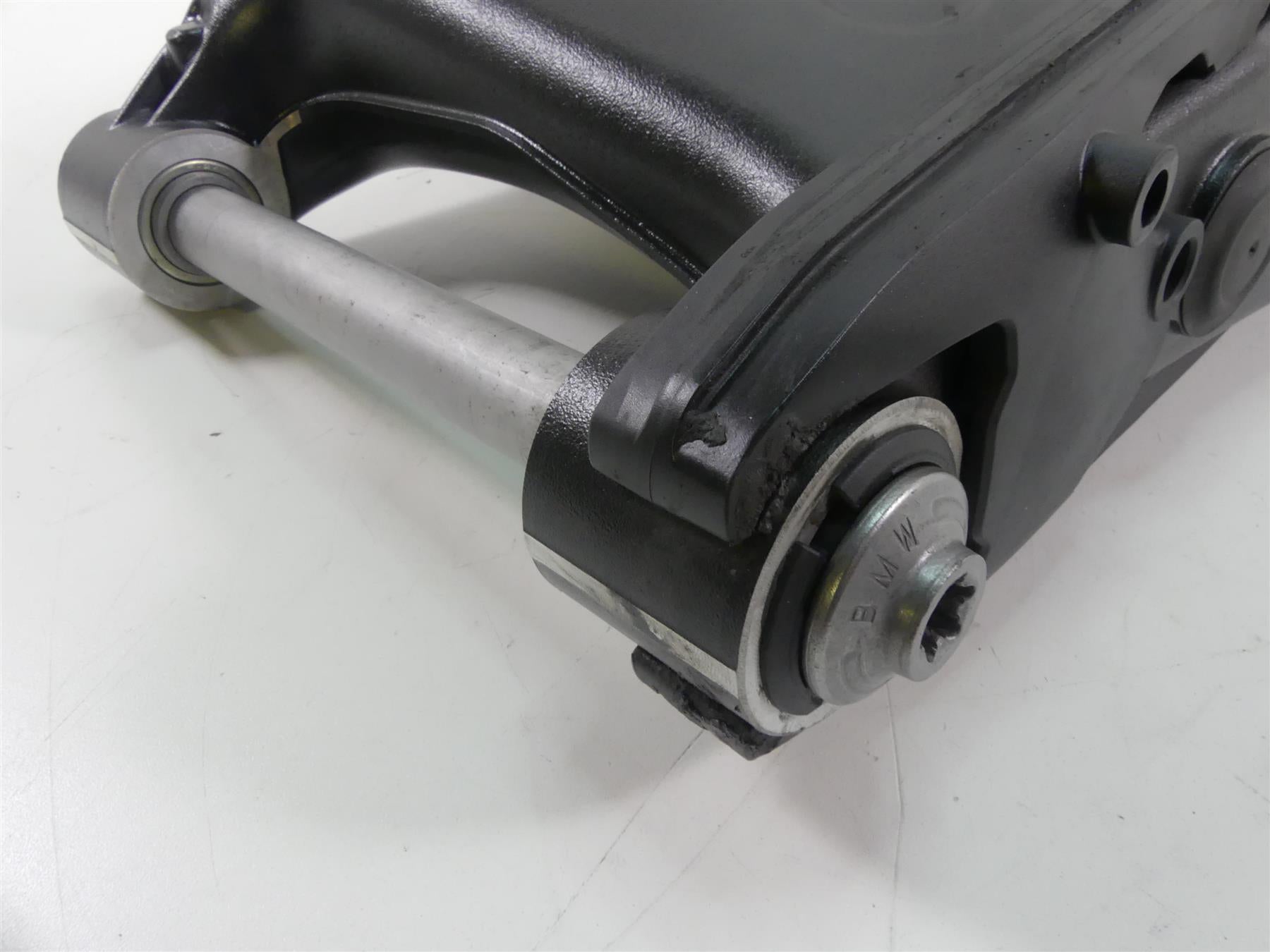 2020 BMW F850 GS K81 Rallye Rear Suspension Fork Swingarm Swing Arm 33358389080 {{ shop.shopifyCountryName }} - Mototech271