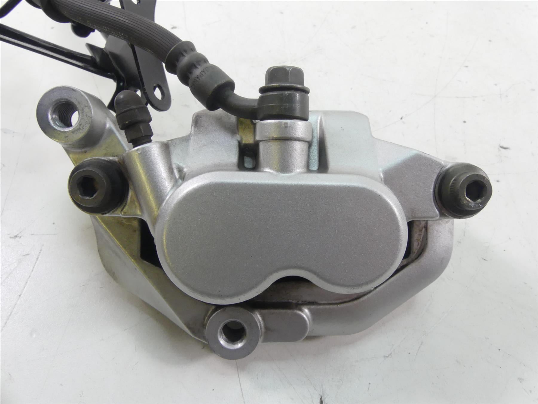 2001 Yamaha XV1600 Road Star Front Brake Caliper + Lines Set 4WM-2580U-00-00 {{ shop.shopifyCountryName }} - Mototech271
