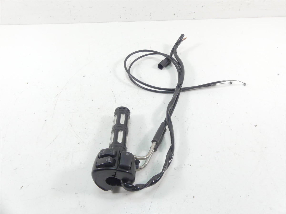 2012 Harley VRSCF Muscle Rod Right Hand Throttle Control Switch - Read 71684-06A {{ shop.shopifyCountryName }} - Mototech271