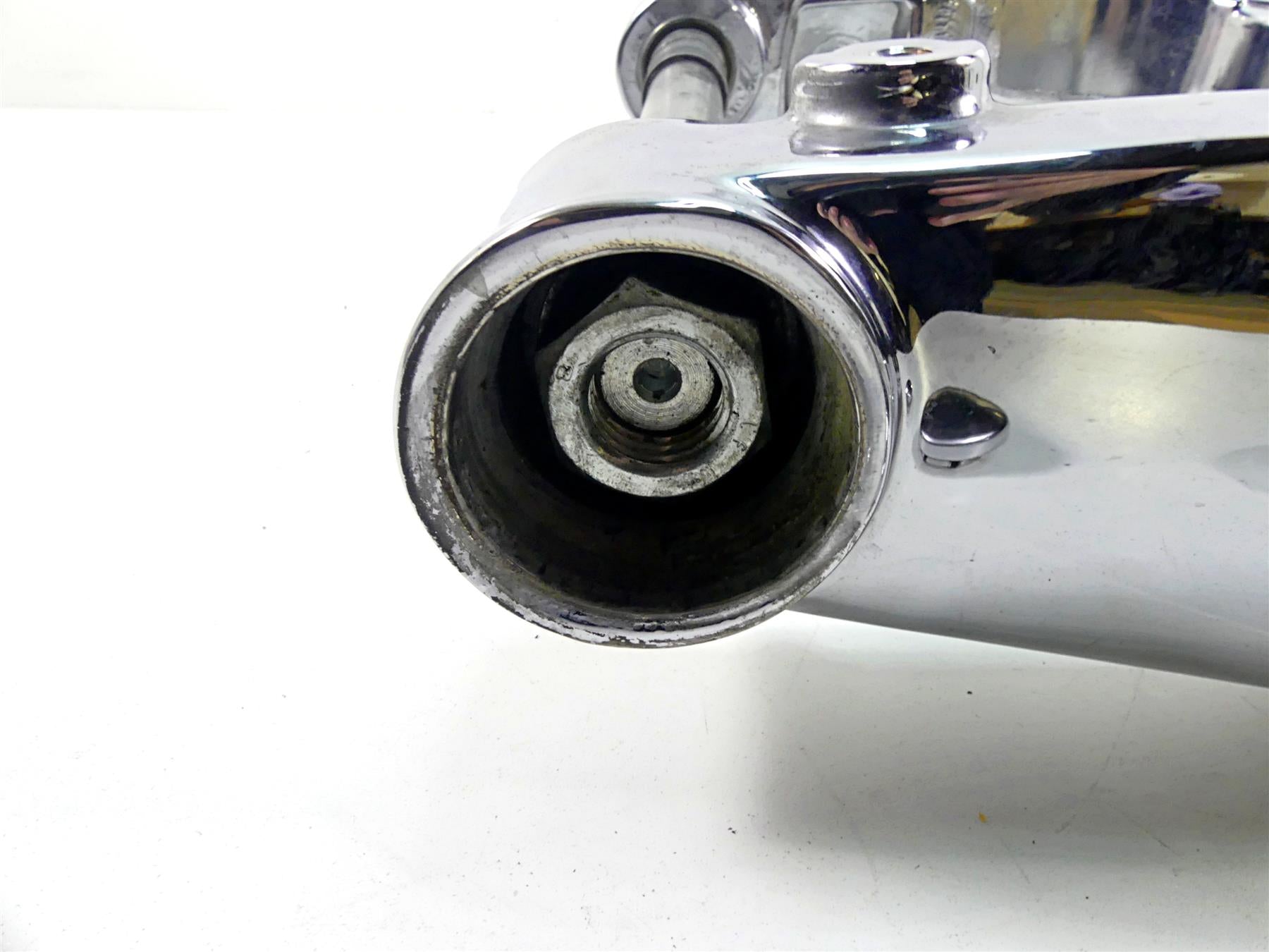 2005 Harley VRSCSE CVO V-Rod Rear Chrome Swingarm Swing Arm -Read 48422-05 {{ shop.shopifyCountryName }} - Mototech271