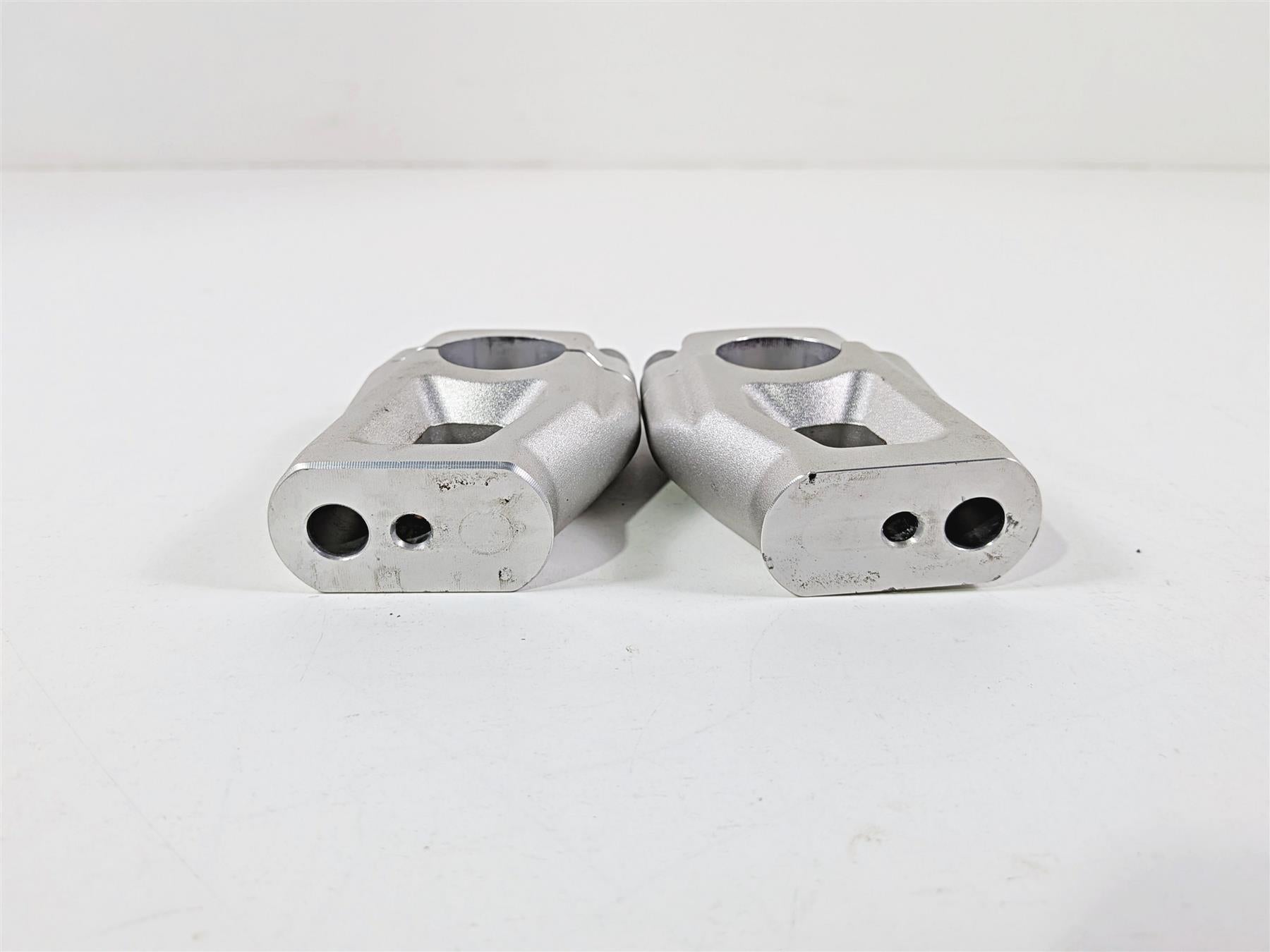 2022 Triumph Tiger 900 GT Pro Handlebar Riser Holder Clamp Set T2040813 {{ shop.shopifyCountryName }} - Mototech271