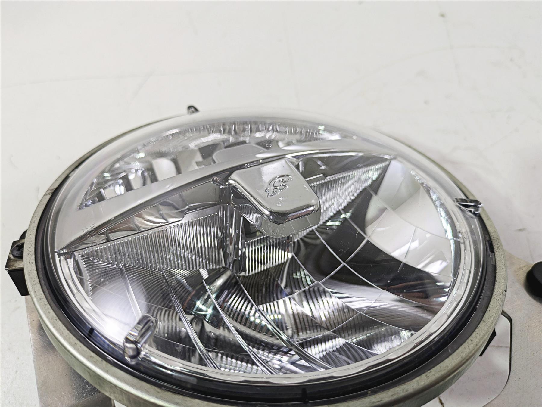 2019 Indian Chieftain Limited Front Headlight Head Light Lamp 2413651 {{ shop.shopifyCountryName }} - Mototech271
