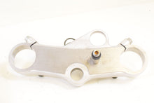 Load image into Gallery viewer, 2000 Suzuki TL1000R TL1000 Upper Triple Tree Steering Clamp 51311-02FA0 | Mototech271
