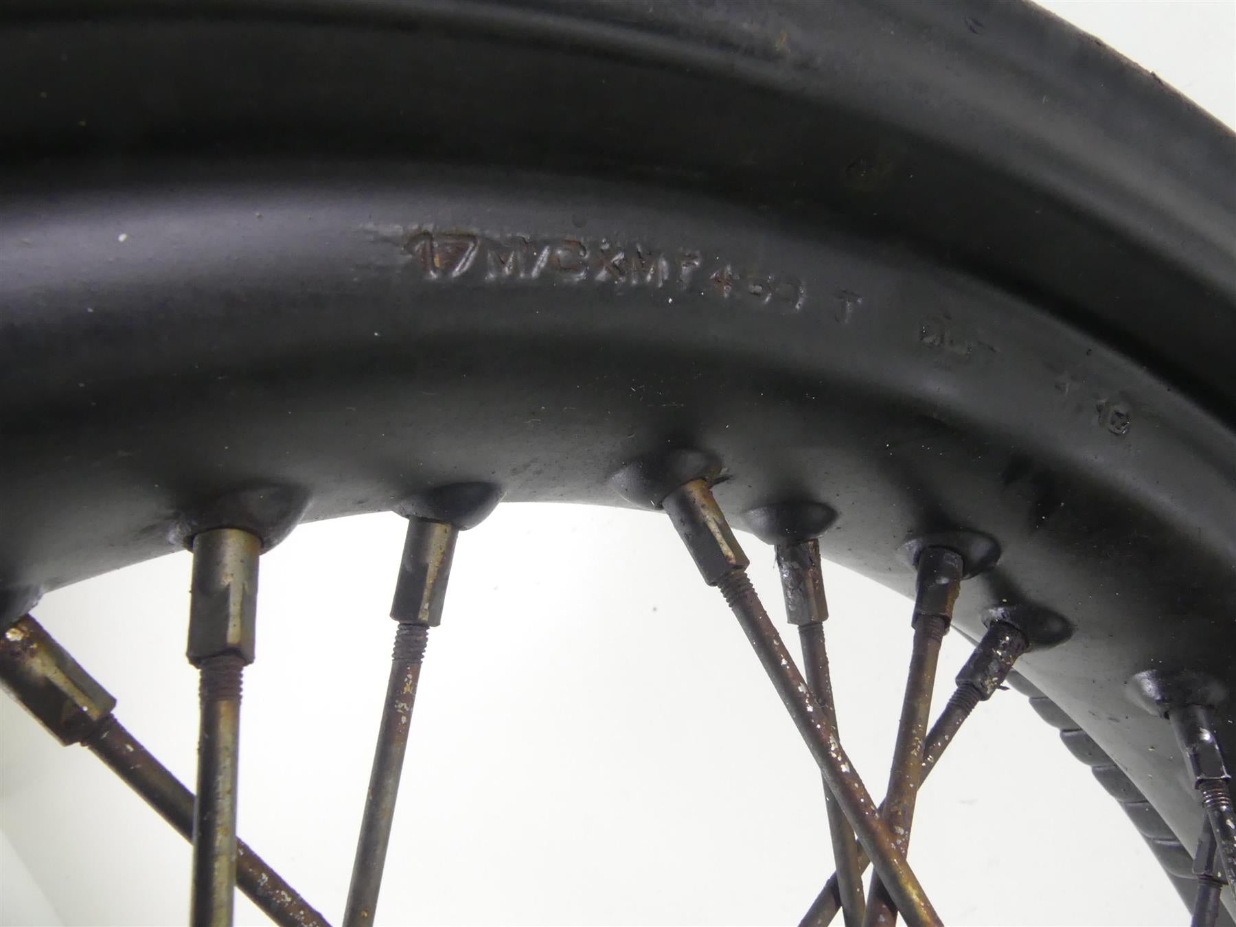 2011 Harley FXDWG Dyna Wide Glide Straight Rear 17x4.5 Wheel Rim 41430-09A {{ shop.shopifyCountryName }} - Mototech271