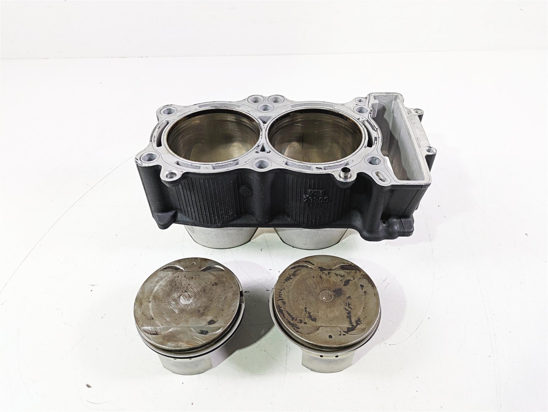 2012 Yamaha XT1200 Super Tenere Cylinder Jug Piston Set 23P-11311-00-00