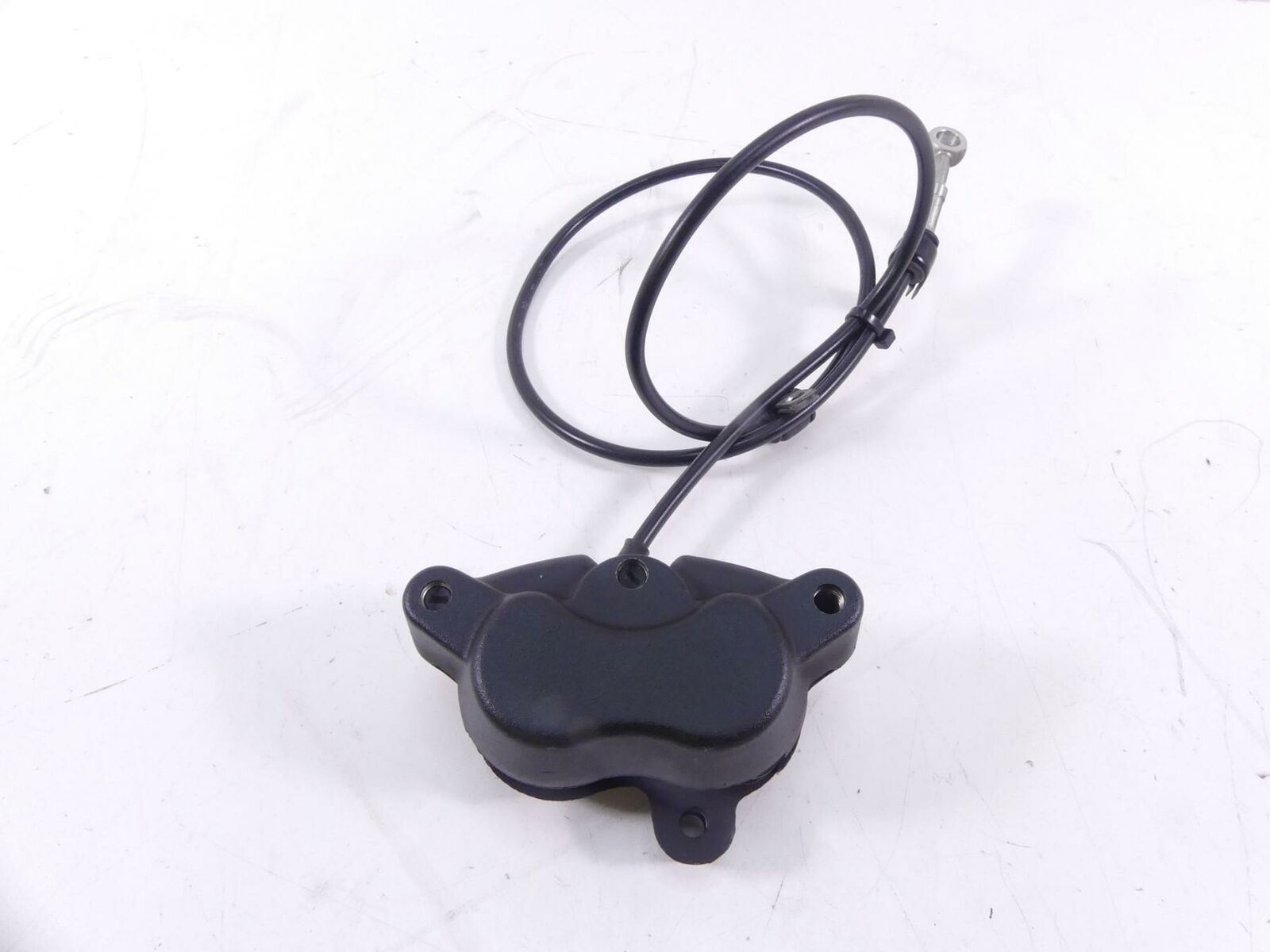 2013 Harley FXDB Dyna Street Bob Front Brake Caliper & Line 41300001 {{ shop.shopifyCountryName }} - Mototech271