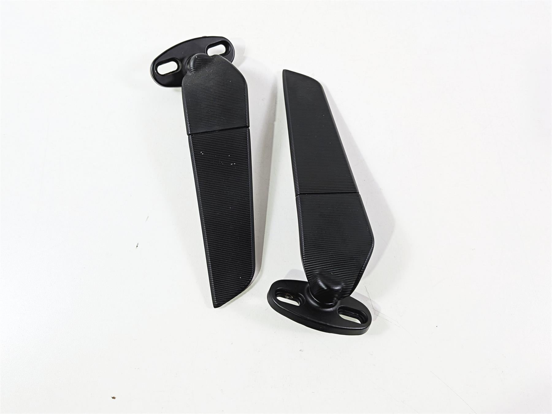 2008 Yamaha YZF R1 RN19 Adjustable Rotating Wing Rear View Mirror Set {{ shop.shopifyCountryName }} - Mototech271
