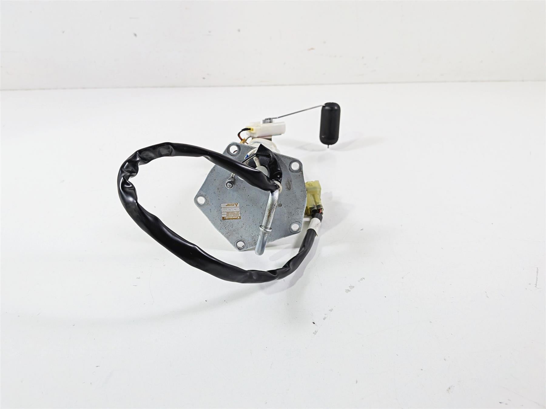 2022 Kawasaki ZX10R ZX1000 Ninja Fuel Gas Petrol Pump 49040-0798 {{ shop.shopifyCountryName }} - Mototech271