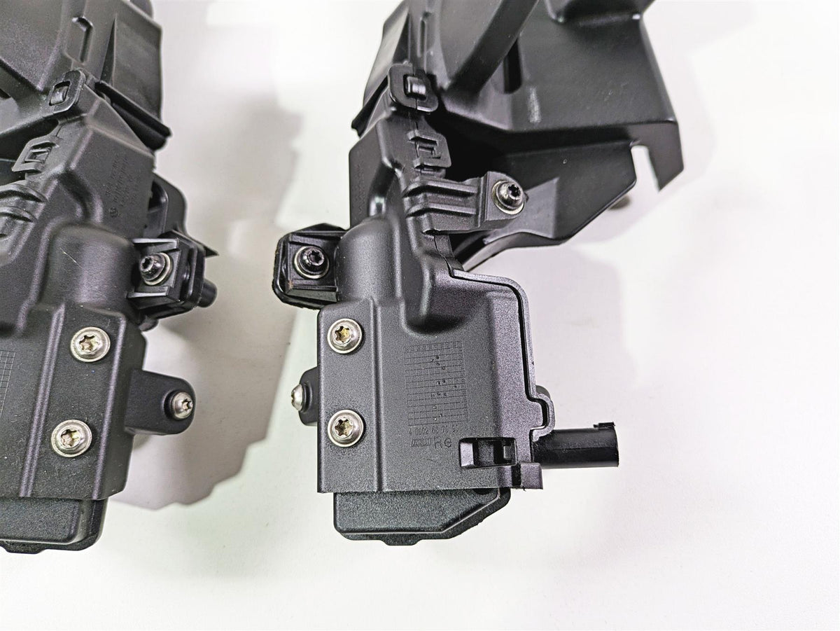 2019 BMW R1250RT K52 Saddlebag Mount Holder Set 46547728665 46547728666 {{ shop.shopifyCountryName }} - Mototech271