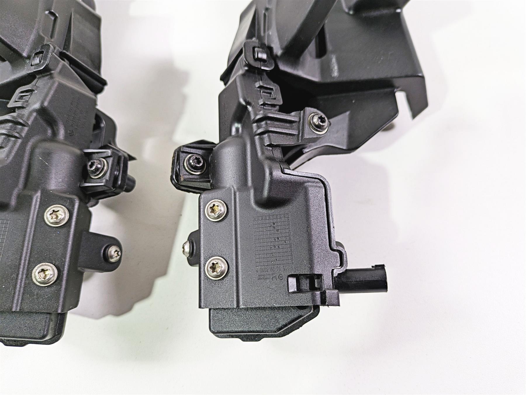 2019 BMW R1250RT K52 Saddlebag Mount Holder Set 46547728665 46547728666 {{ shop.shopifyCountryName }} - Mototech271