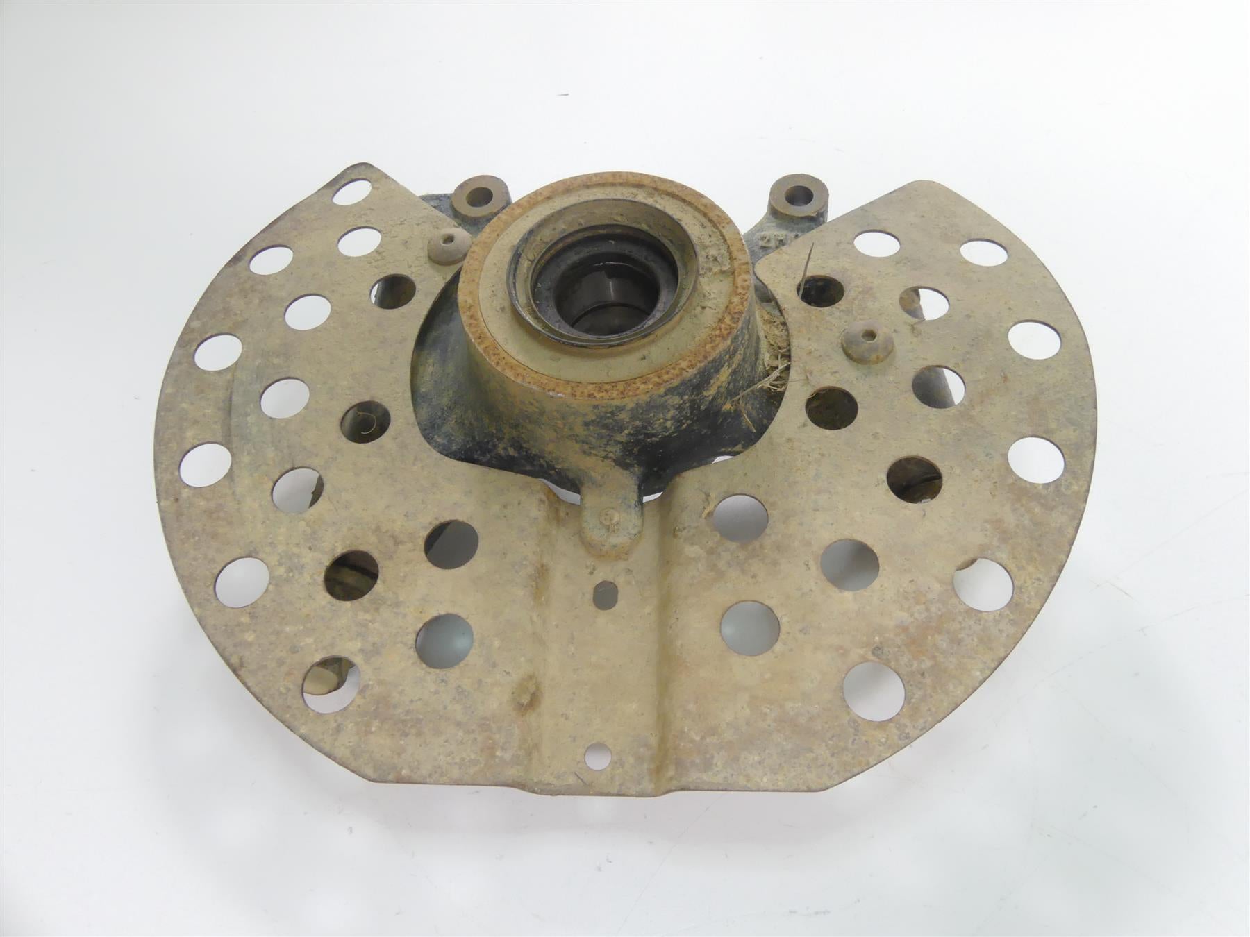 2016 Yamaha YXZ1000 R EPS SE Right Rear Wheel Spindle Knuckle 2HC-F532F-02-00 {{ shop.shopifyCountryName }} - Mototech271