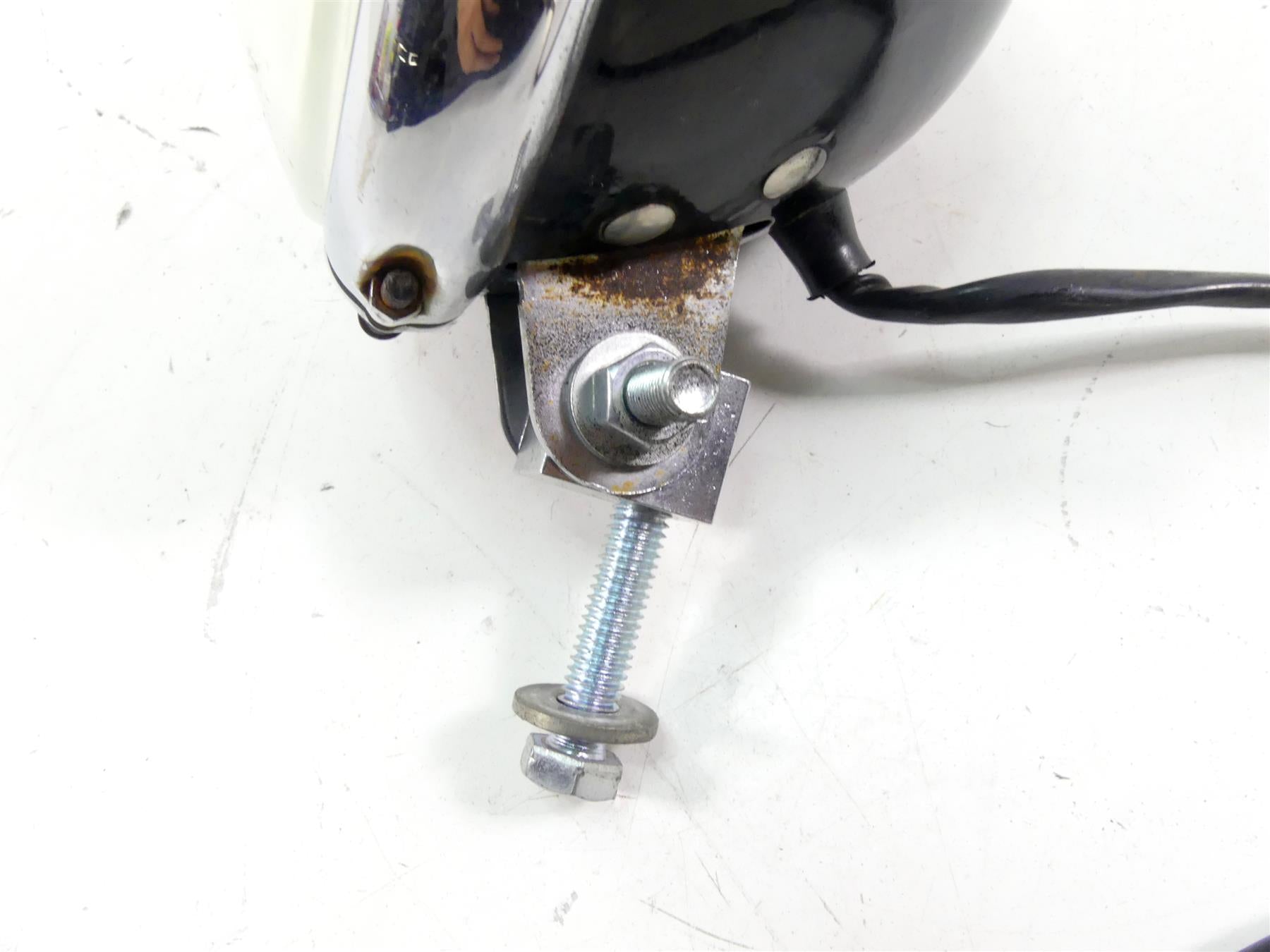 2017 Harley Softail FXSB Breakout Headlight Head Light Lamp Lens 67700029 {{ shop.shopifyCountryName }} - Mototech271