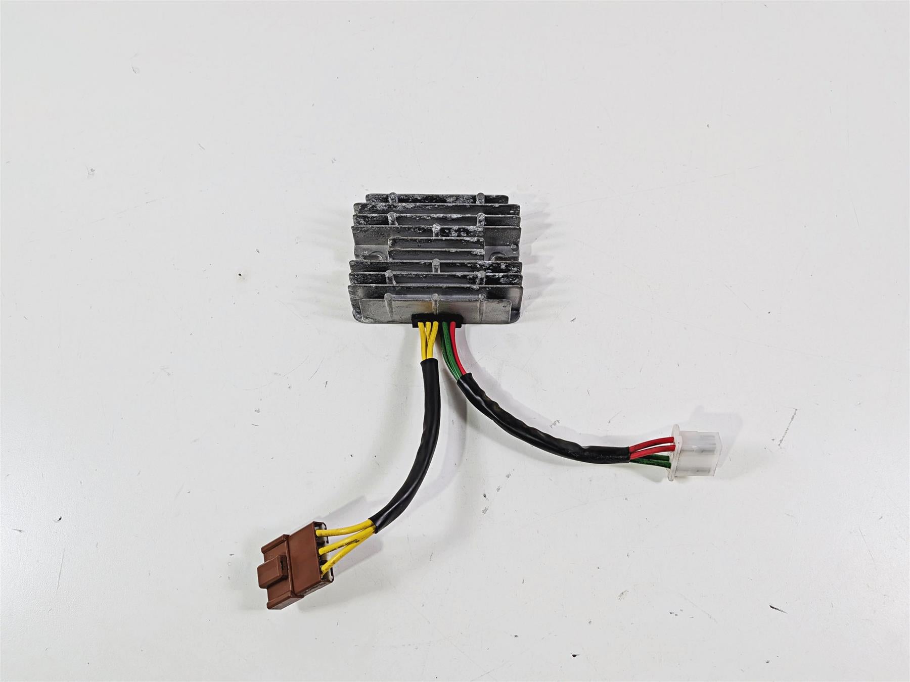 2008 Aprilia RSVR 1000 Factory Rectifier Voltage Regulator AP8127144 {{ shop.shopifyCountryName }} - Mototech271