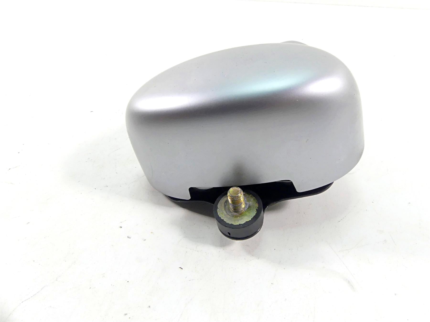 2015 Harley VRSCF Muscle V-Rod Horn & Silver Cover 69053-09 {{ shop.shopifyCountryName }} - Mototech271