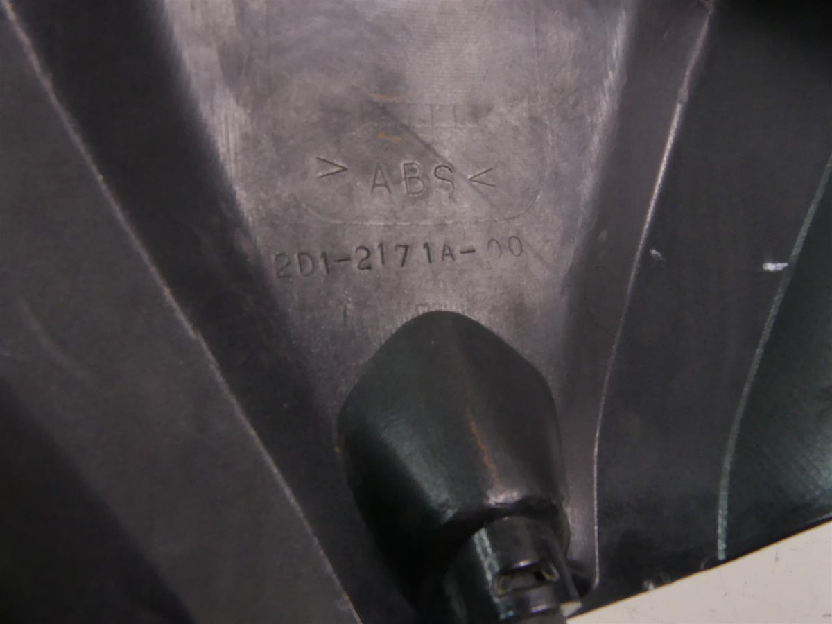 2007 Yamaha FZ1 Fazer Front Fuel Gas Tank Cover Fairing Cowl 3C3-2171A-00 {{ shop.shopifyCountryName }} - Mototech271