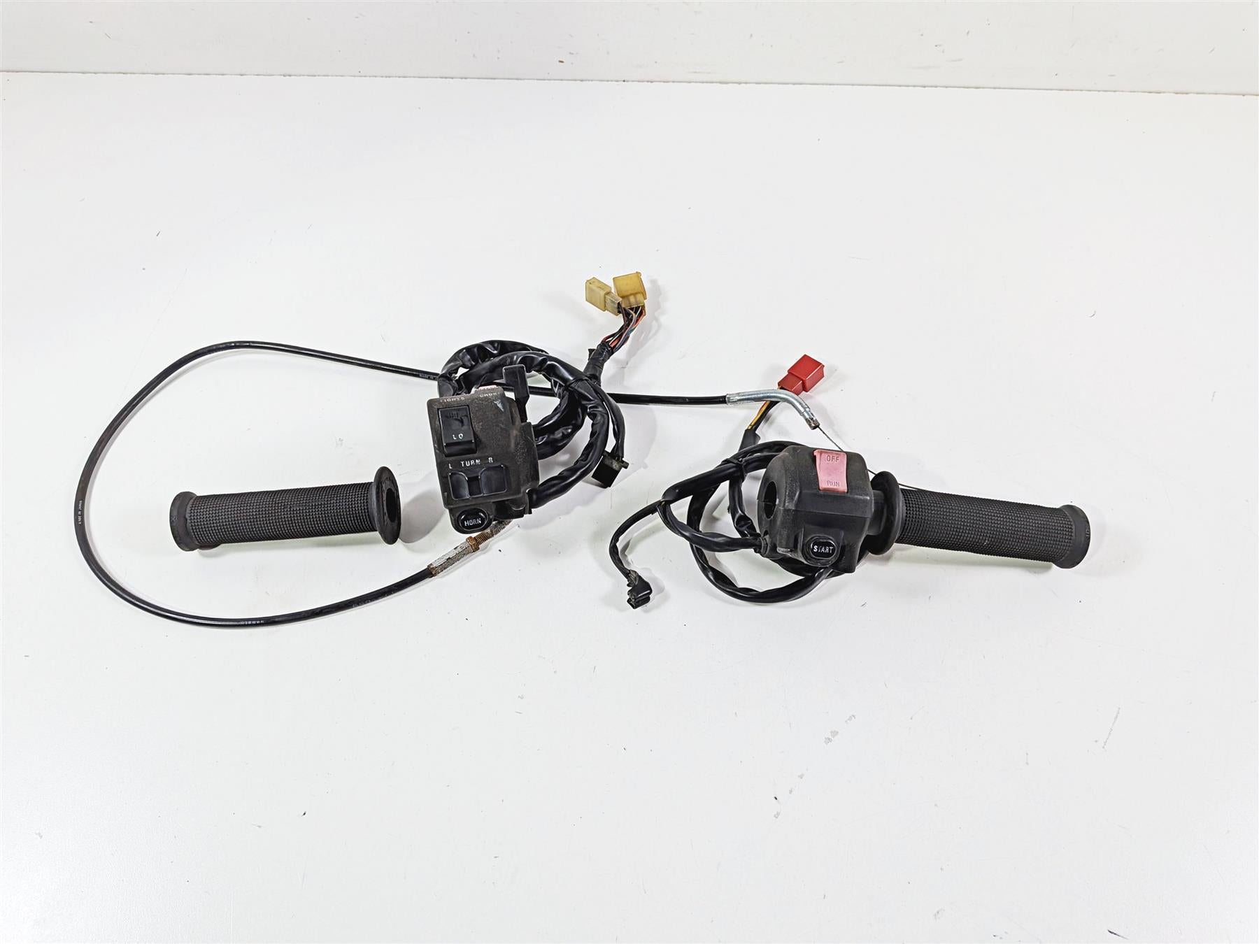 1989 Kawasaki VN750 Vulcan Left Right Hand Control Switch 46091-1372 46091-1514 {{ shop.shopifyCountryName }} - Mototech271