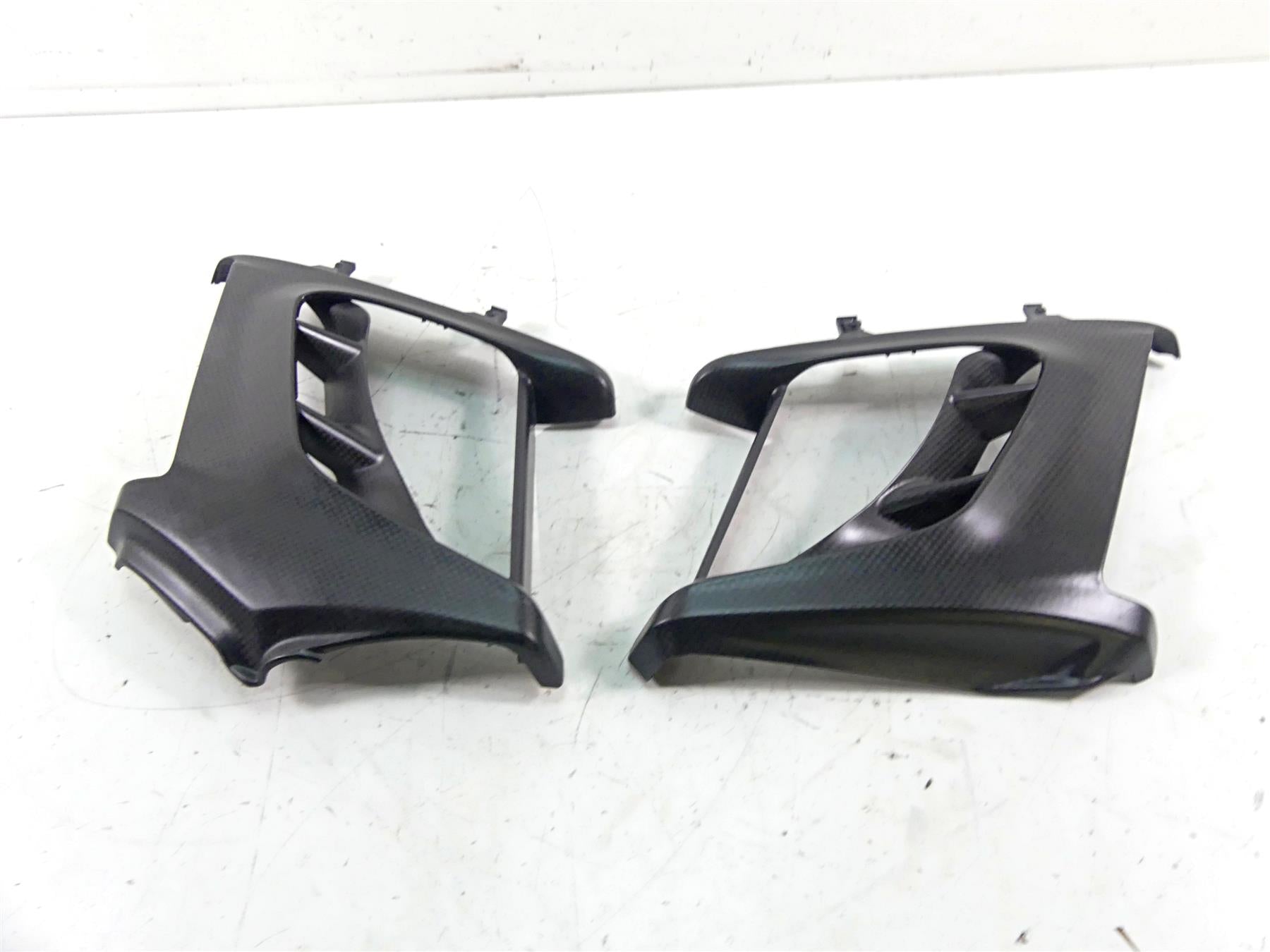 2013 Ducati Diavel Red Carbon Fiber Radiator Shroud Cover Set 48013731A