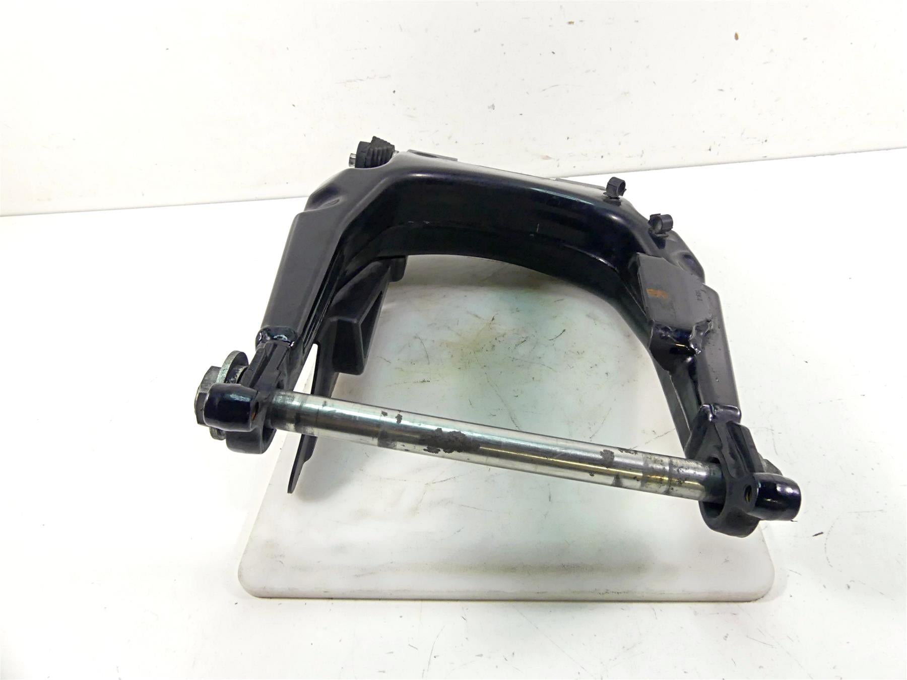 2010 Harley Touring FLHRC Road King Rear Swingarm Swing Arm 25mm Axle 47549-09A {{ shop.shopifyCountryName }} - Mototech271