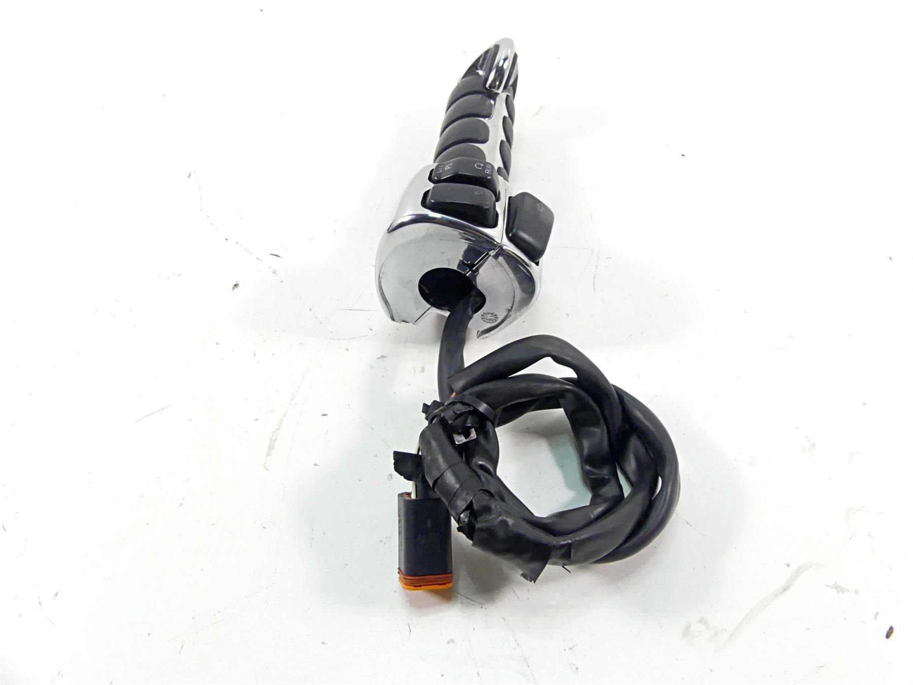 2002 Harley FLSTCI Softail Heritage Chrome Right Hand Control Switch 71684-06A {{ shop.shopifyCountryName }} - Mototech271