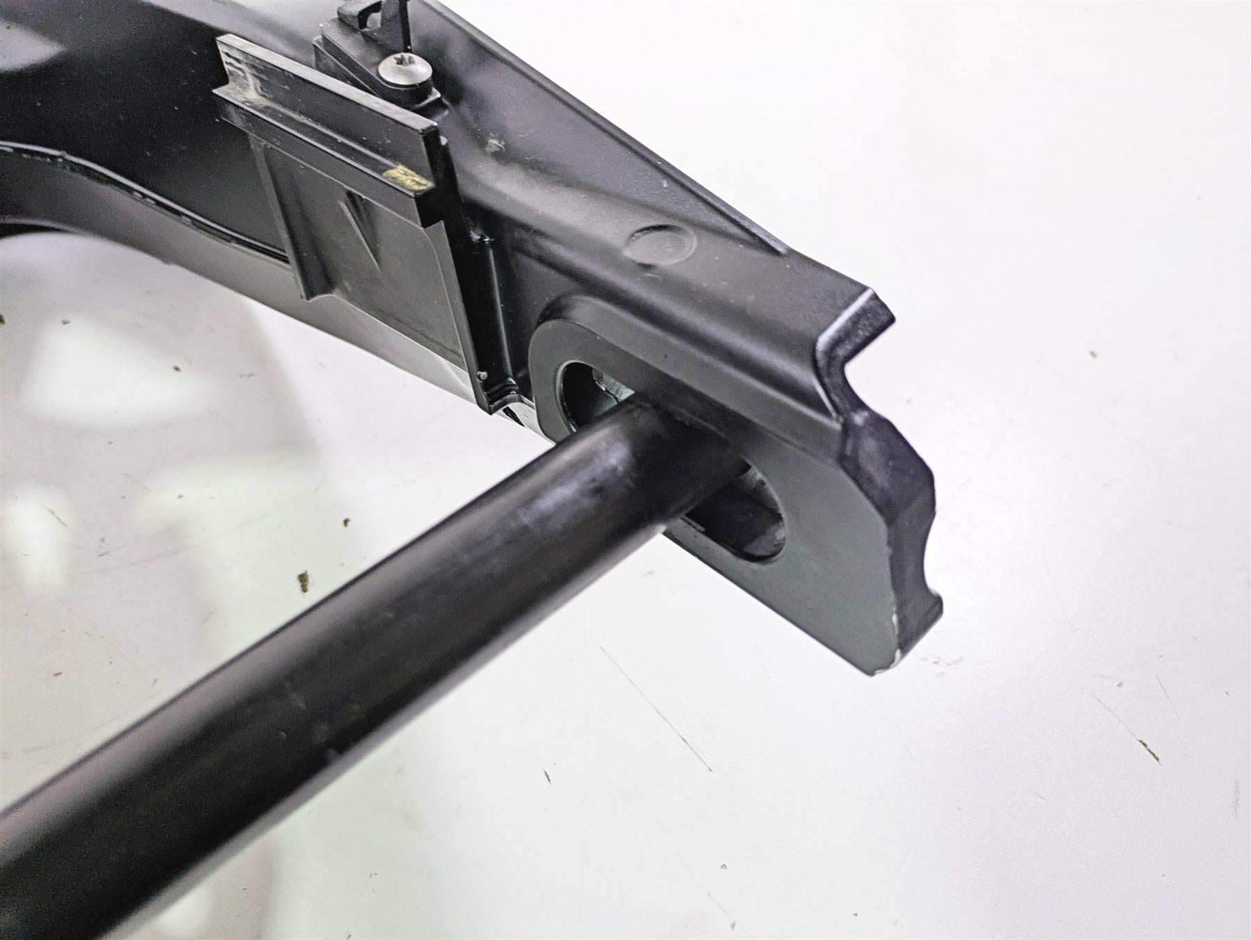 2018 KTM 1290 Super Adv S Swingarm & Axle & Pivot Bolt 6070403004433 {{ shop.shopifyCountryName }} - Mototech271