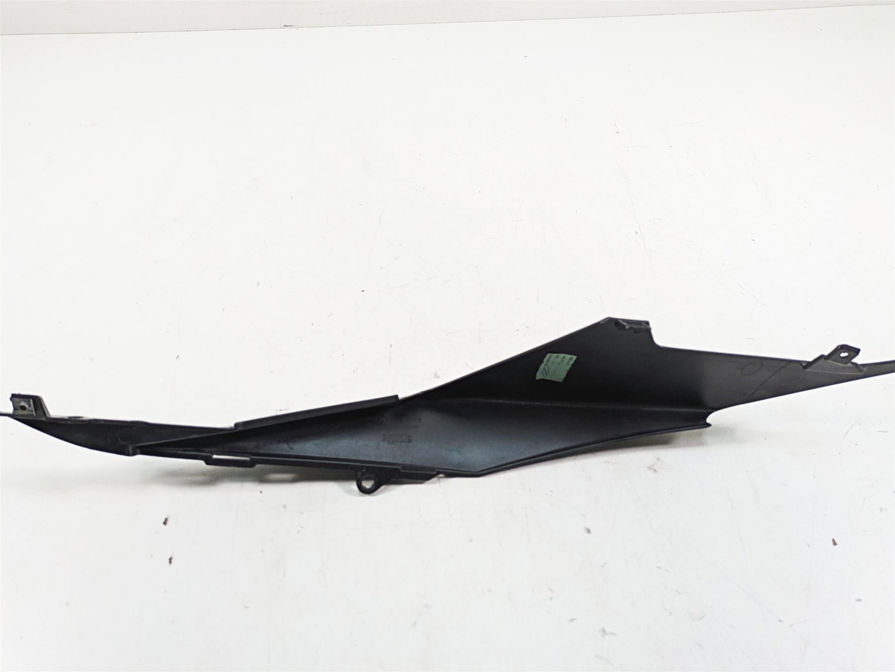 2021 Aprilia RS660 Right Tail Cover Fairing Cowl - Read 2B006647 {{ shop.shopifyCountryName }} - Mototech271