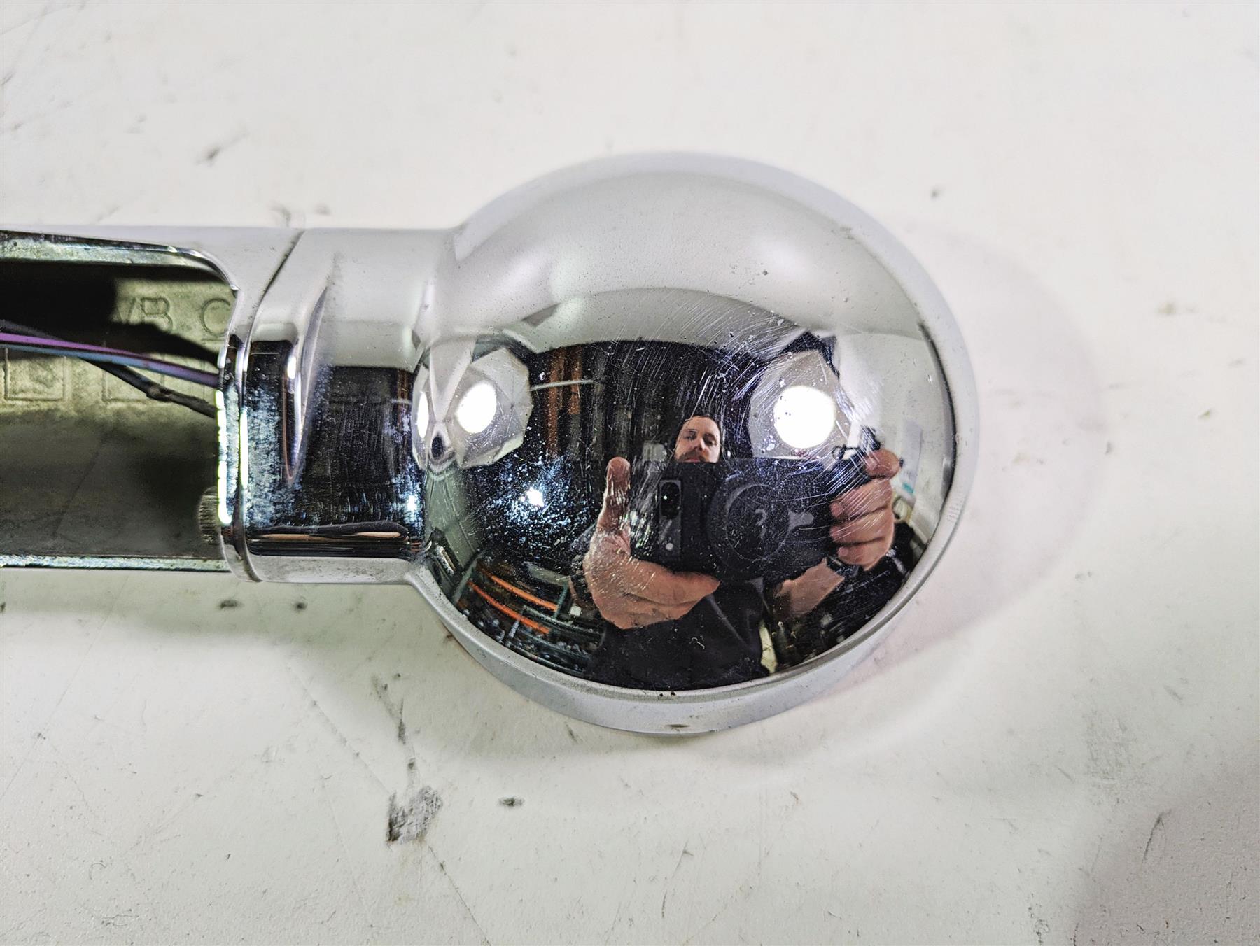 2003 Harley Touring FLHTCUI 100TH E-Glide Rear Blinker Turn Signal Bar 68510-74C {{ shop.shopifyCountryName }} - Mototech271