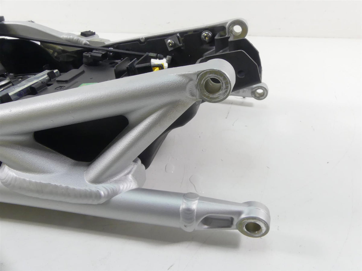 2020 Triumph Speed Triple RS 1050 Subframe Sub Frame & Inner Fender T2079742 {{ shop.shopifyCountryName }} - Mototech271