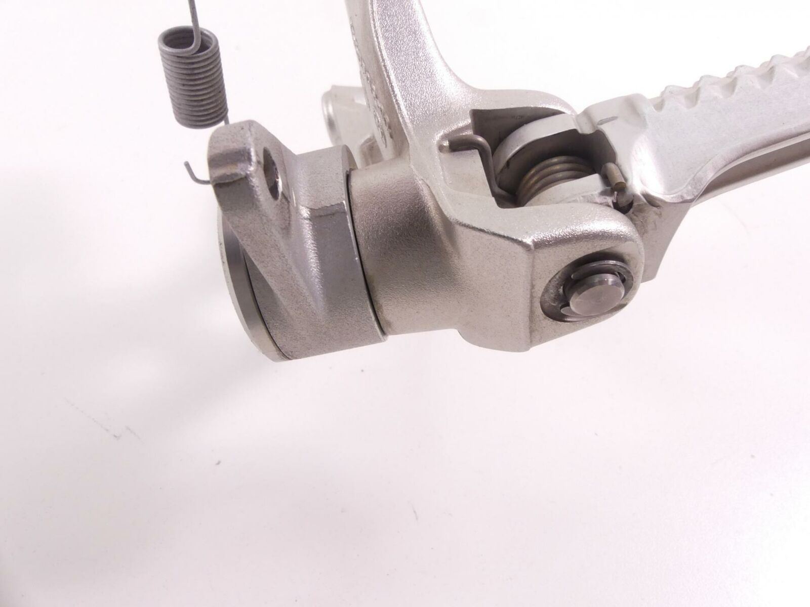 2019 BMW S1000R K47 Right Rider Footpeg Foot Peg & Brake Pedal 46718562398 {{ shop.shopifyCountryName }} - Mototech271