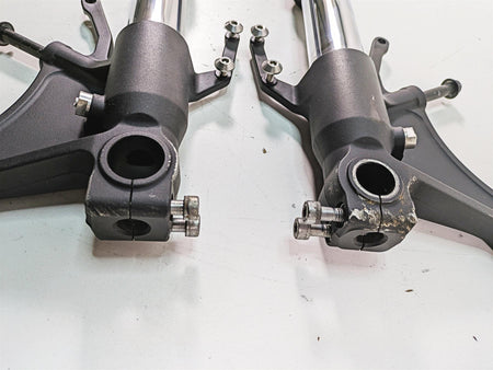 2007 Yamaha R1 YZFR1 Straight Front Fork Leg Set - No Leaks 4C8-23102 4C8-23103 {{ shop.shopifyCountryName }} - Mototech271