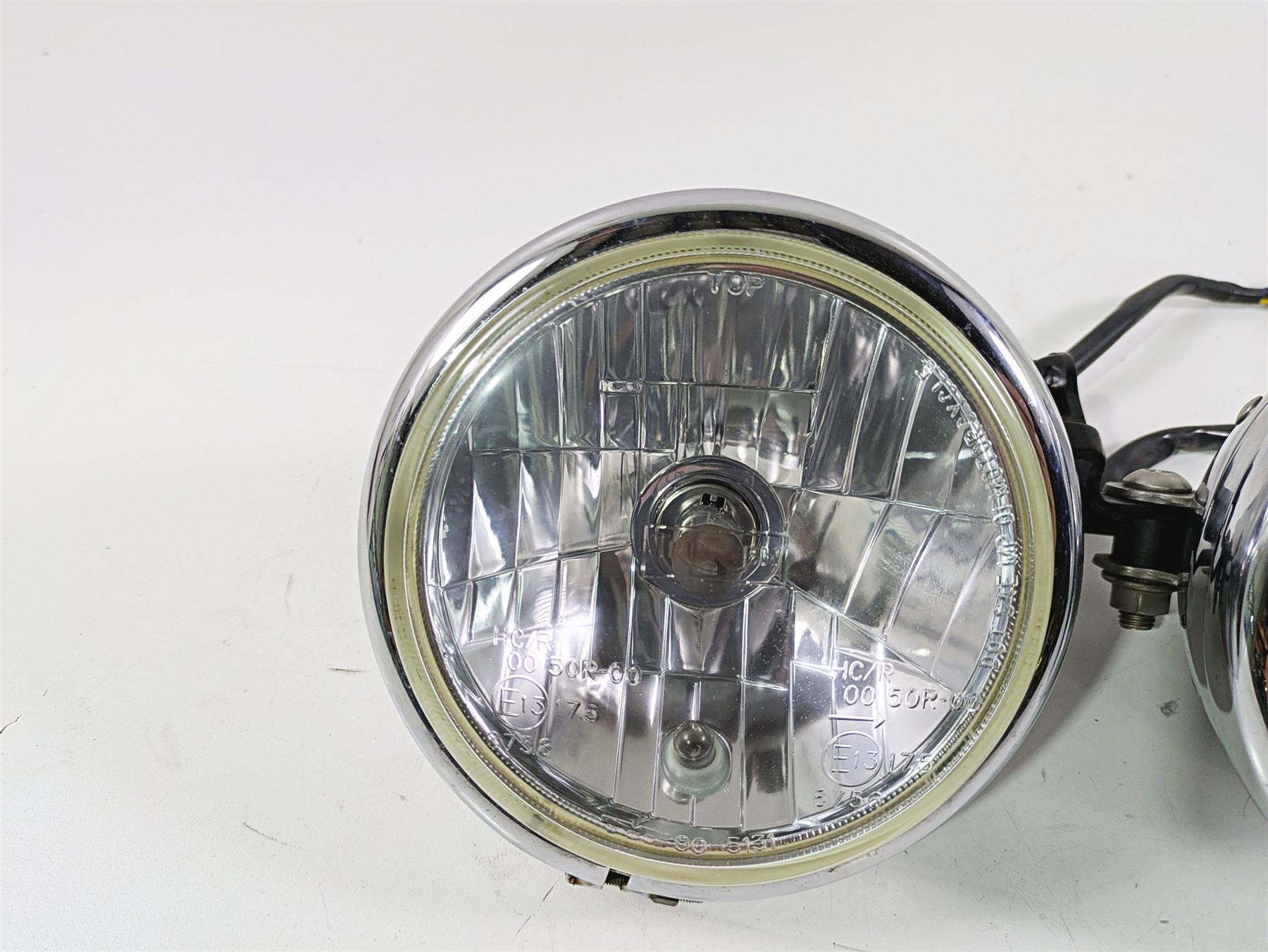 2006 Triumph Rocket 3 Headlight Head Light Lamp & Mounts T2700634 T2701000 {{ shop.shopifyCountryName }} - Mototech271