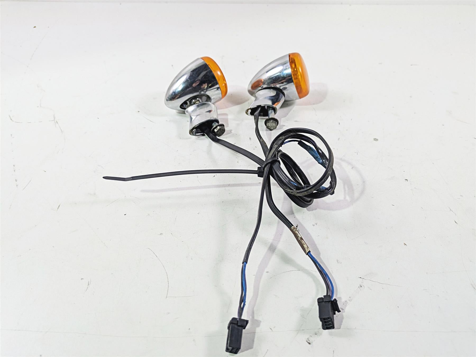 2016 Harley FXDWG Dyna Wide Glide Rear Blinker Turn Signal Set 68461-09 {{ shop.shopifyCountryName }} - Mototech271