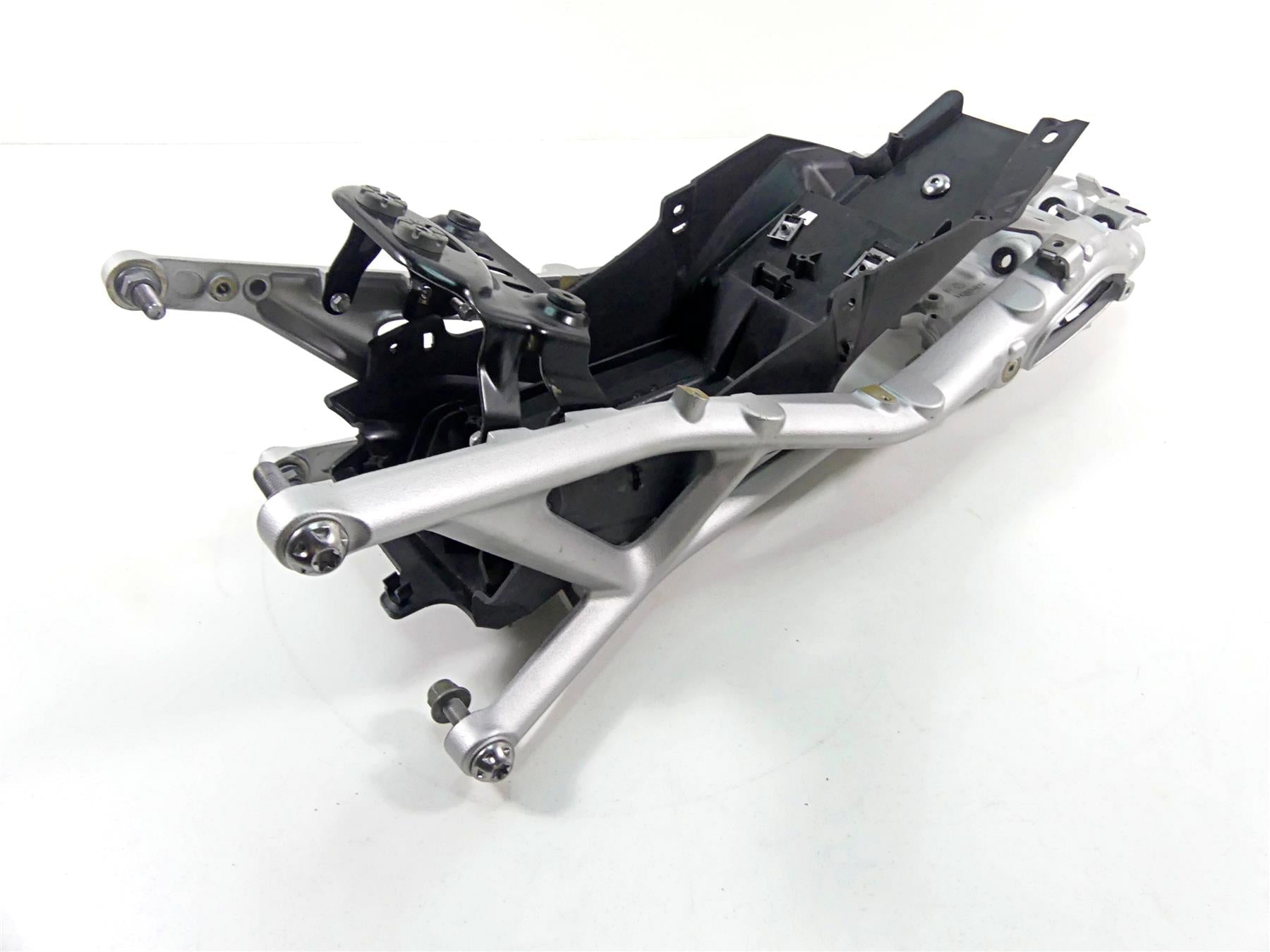 2022 Triumph Speed Triple 1200 RS Straight Rear Subframe Sub Frame T2072129 {{ shop.shopifyCountryName }} - Mototech271